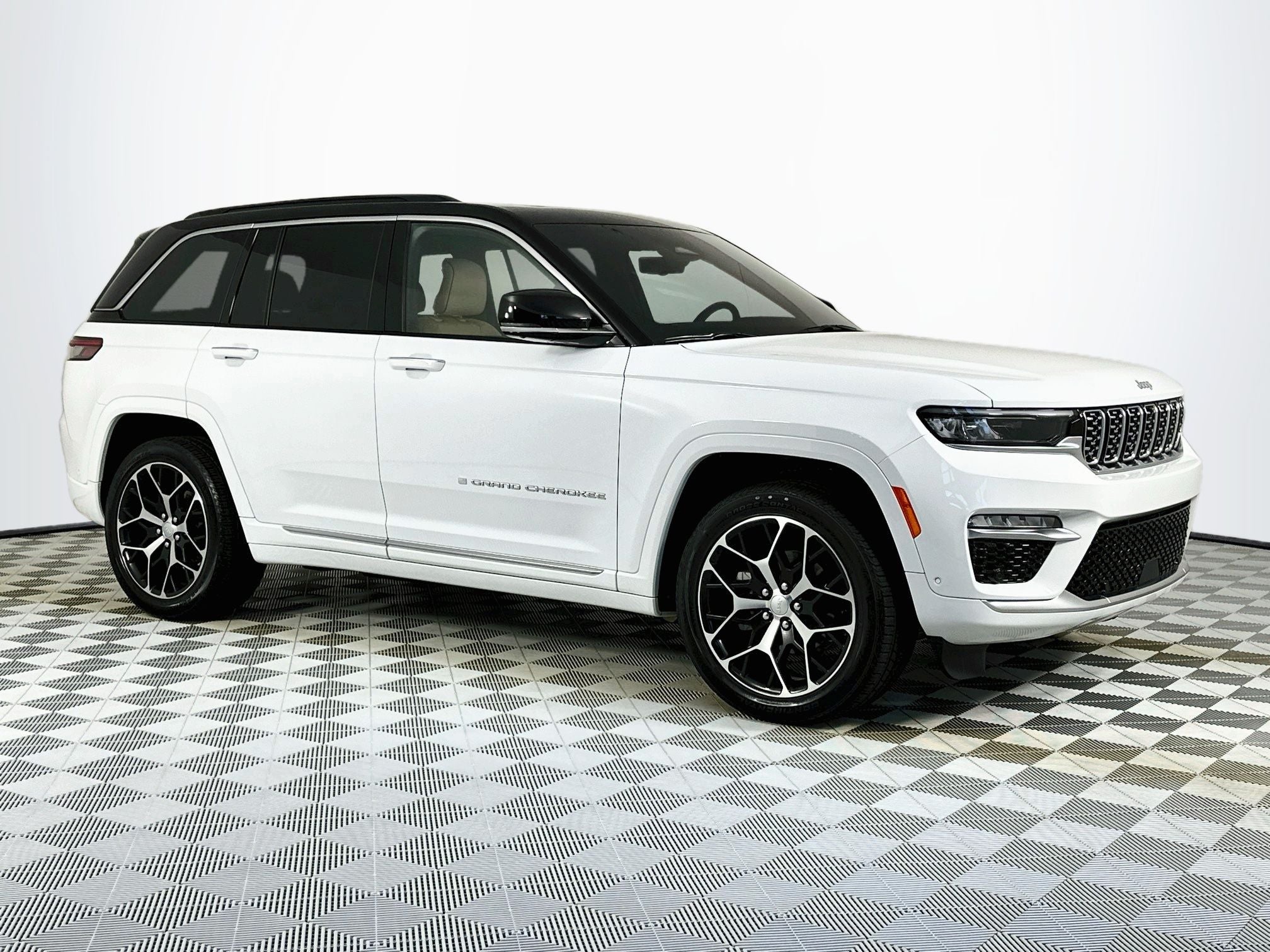 2025 Jeep Grand Cherokee Summit Reserve