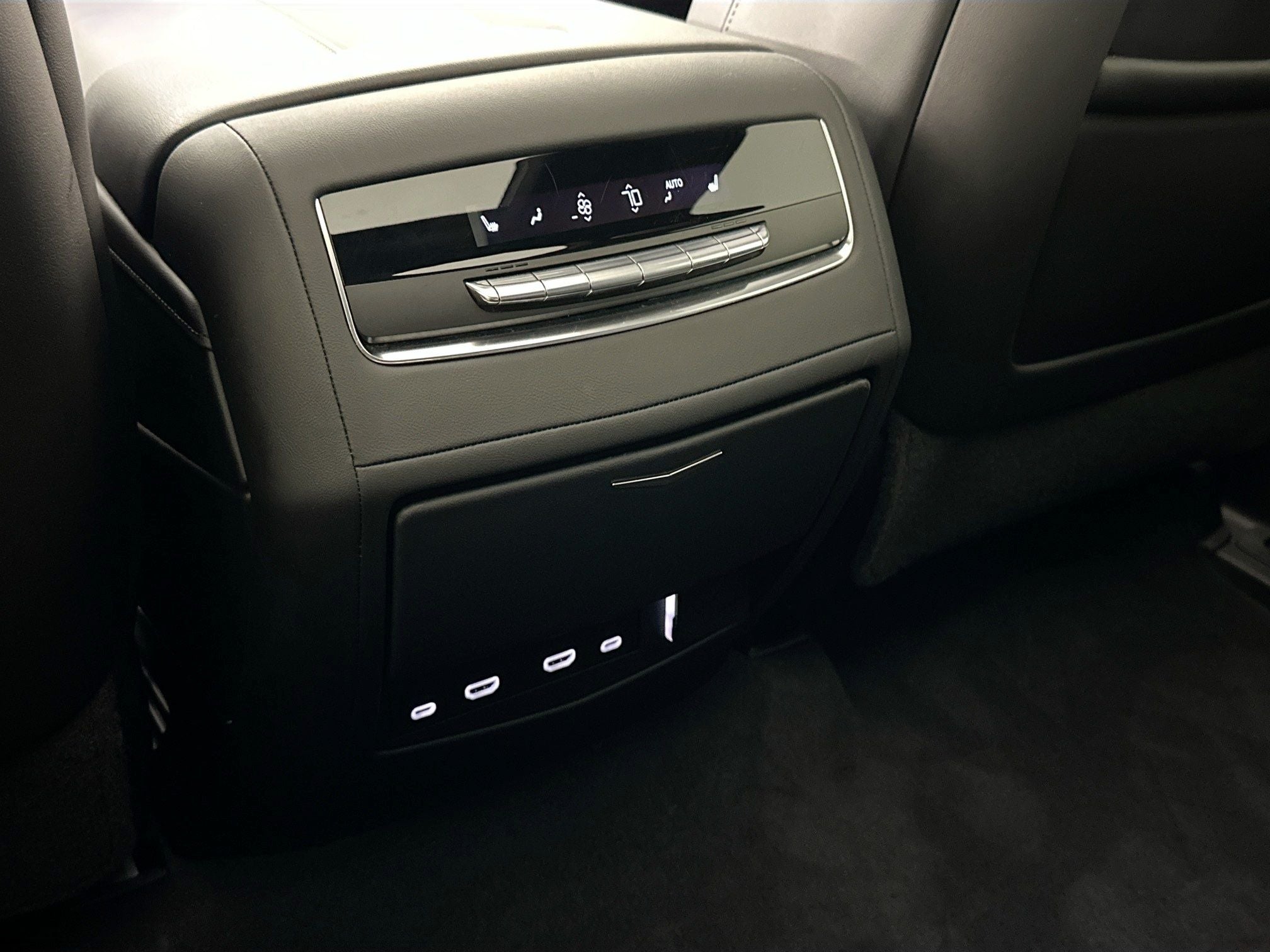 2024 Cadillac Escalade ESV Sport