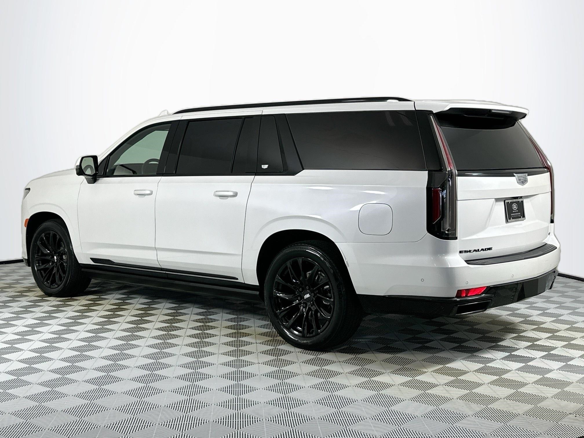 2024 Cadillac Escalade ESV Sport Platinum