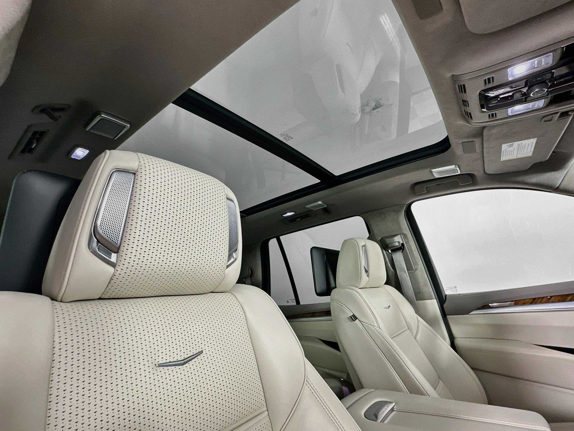 2025 Cadillac Escalade Sport Platinum