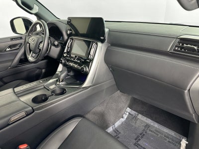 2025 Lexus LX 700h Overtrail