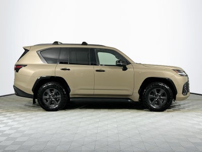 2025 Lexus LX 700h Overtrail