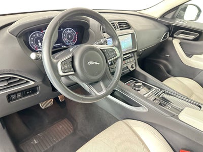 2019 Jaguar F-PACE 30t Prestige