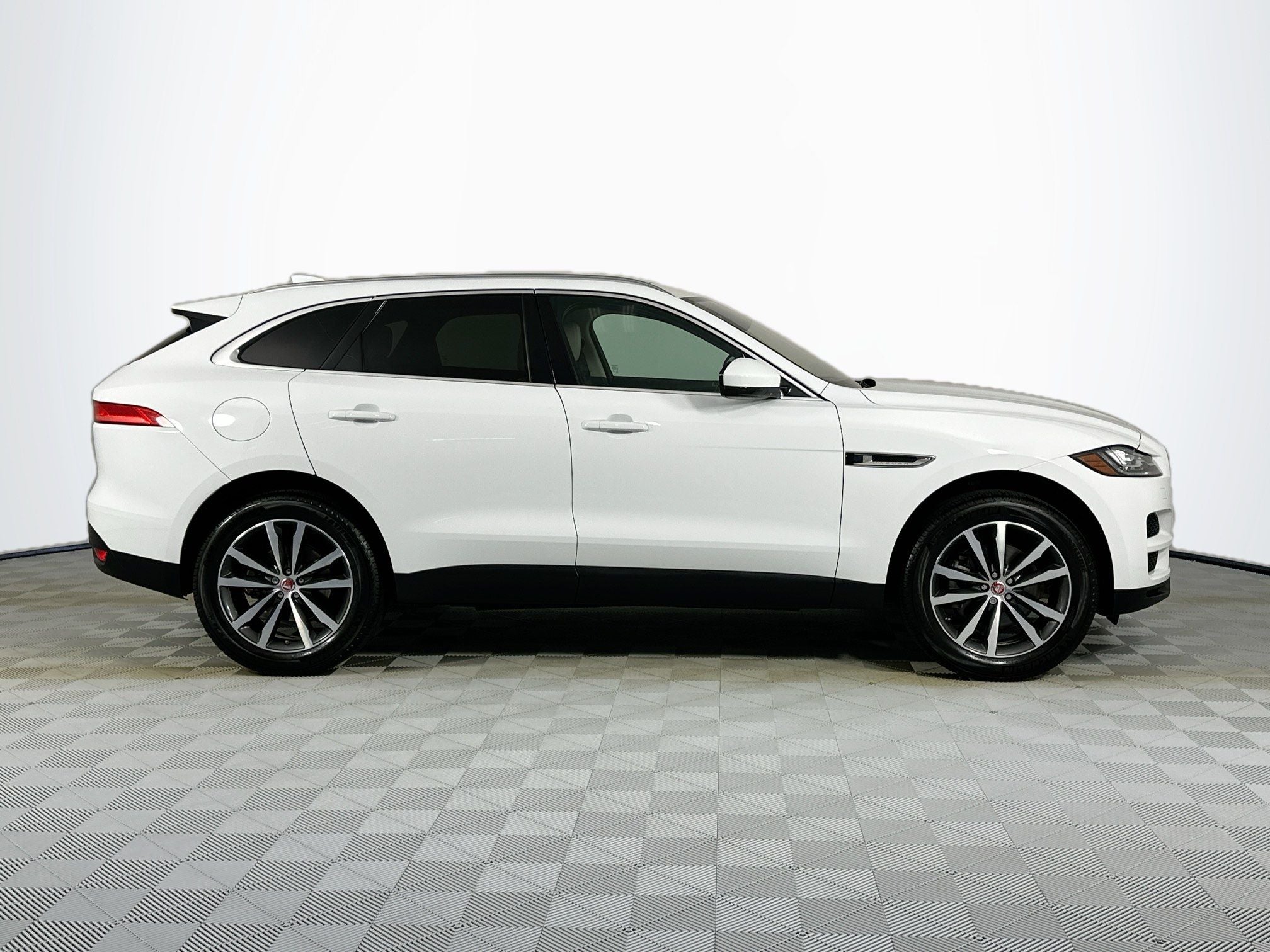 2019 Jaguar F-PACE 30t Prestige