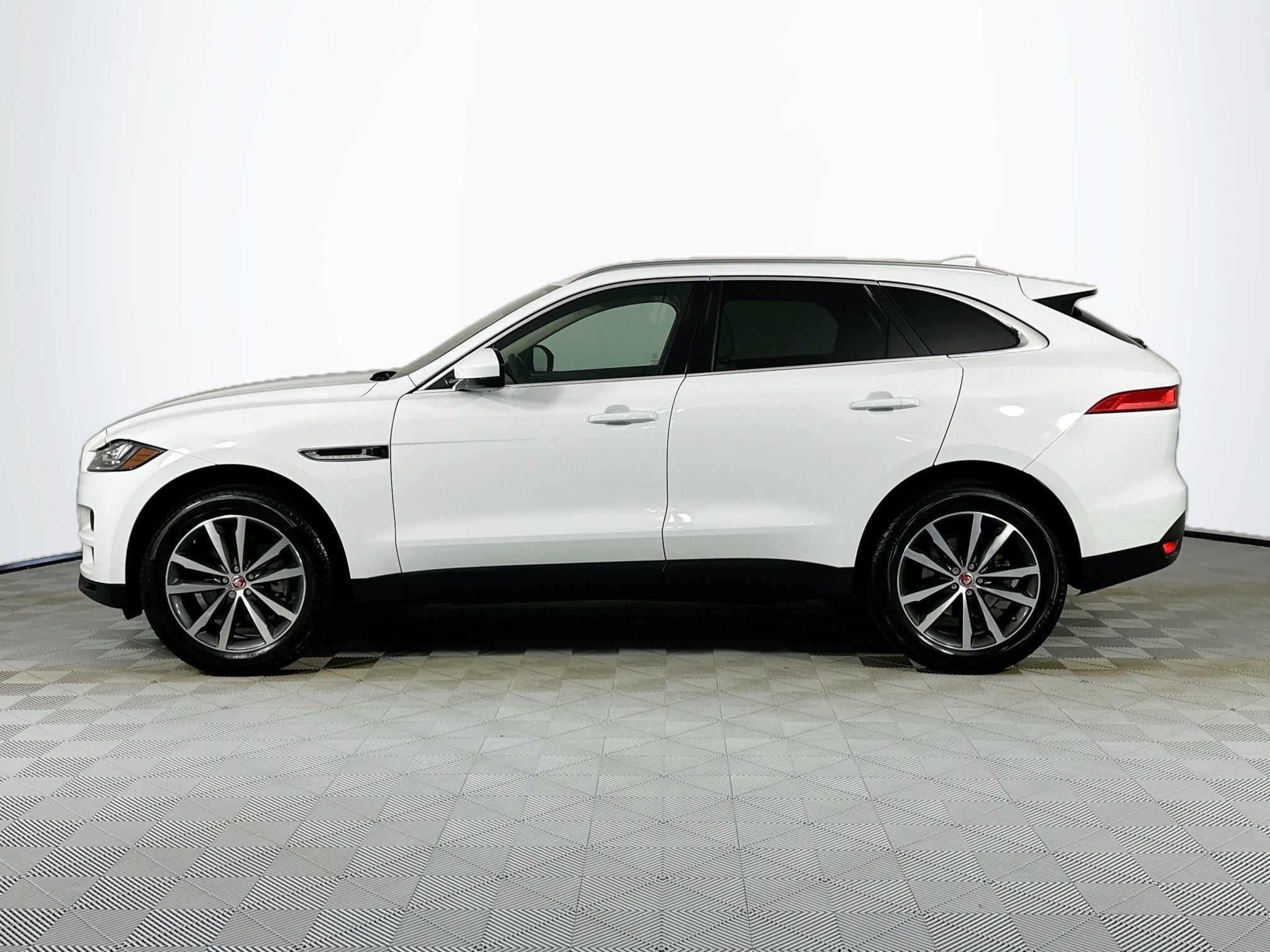 2019 Jaguar F-PACE 30t Prestige