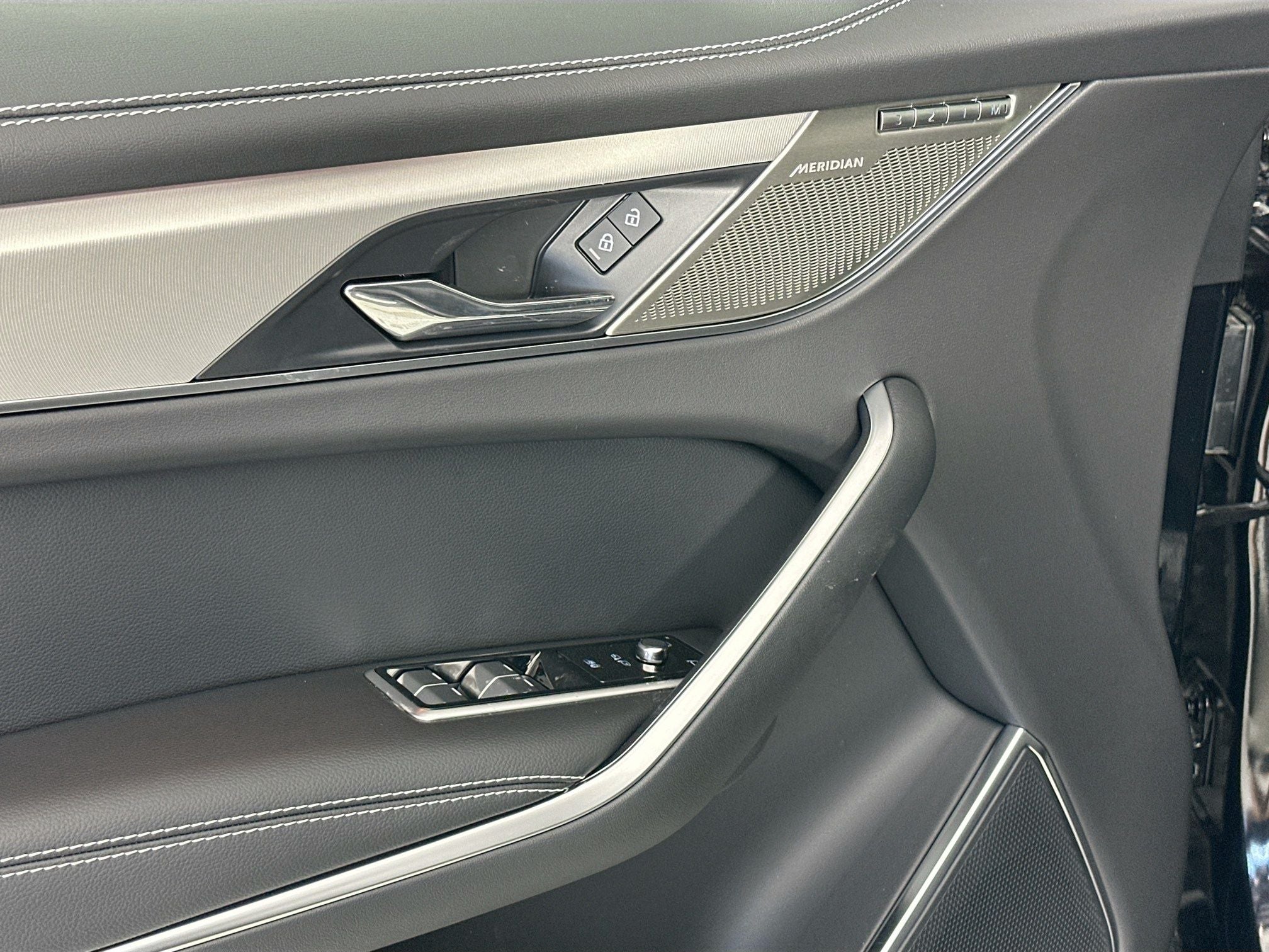 2026 Jaguar F-PACE P250 R-Dynamic S