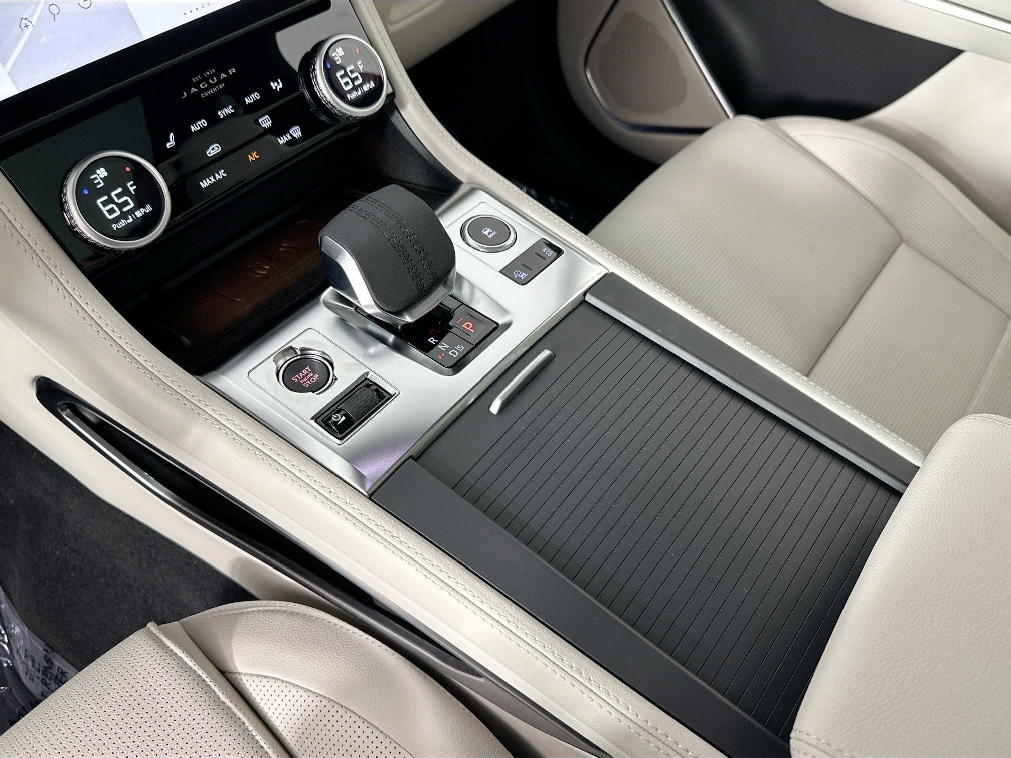 2026 Jaguar F-PACE P250 R-Dynamic S