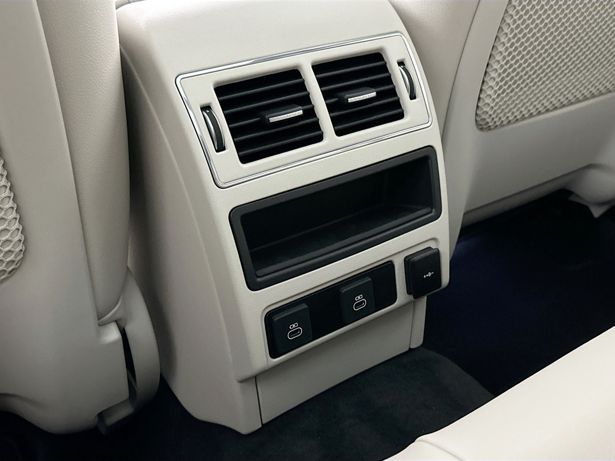 2026 Jaguar F-PACE P250 R-Dynamic S