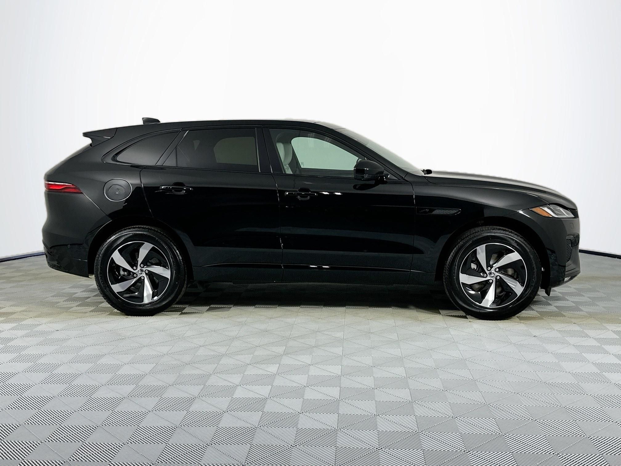 2026 Jaguar F-PACE P250 R-Dynamic S