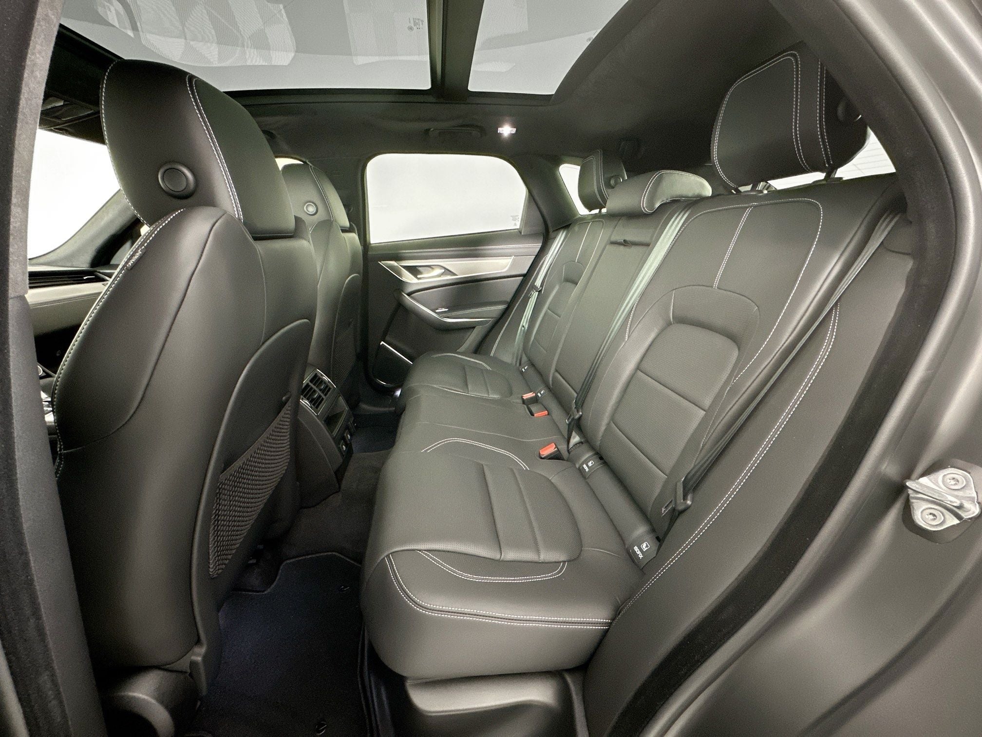 2025 Jaguar F-PACE P250 R-Dynamic S