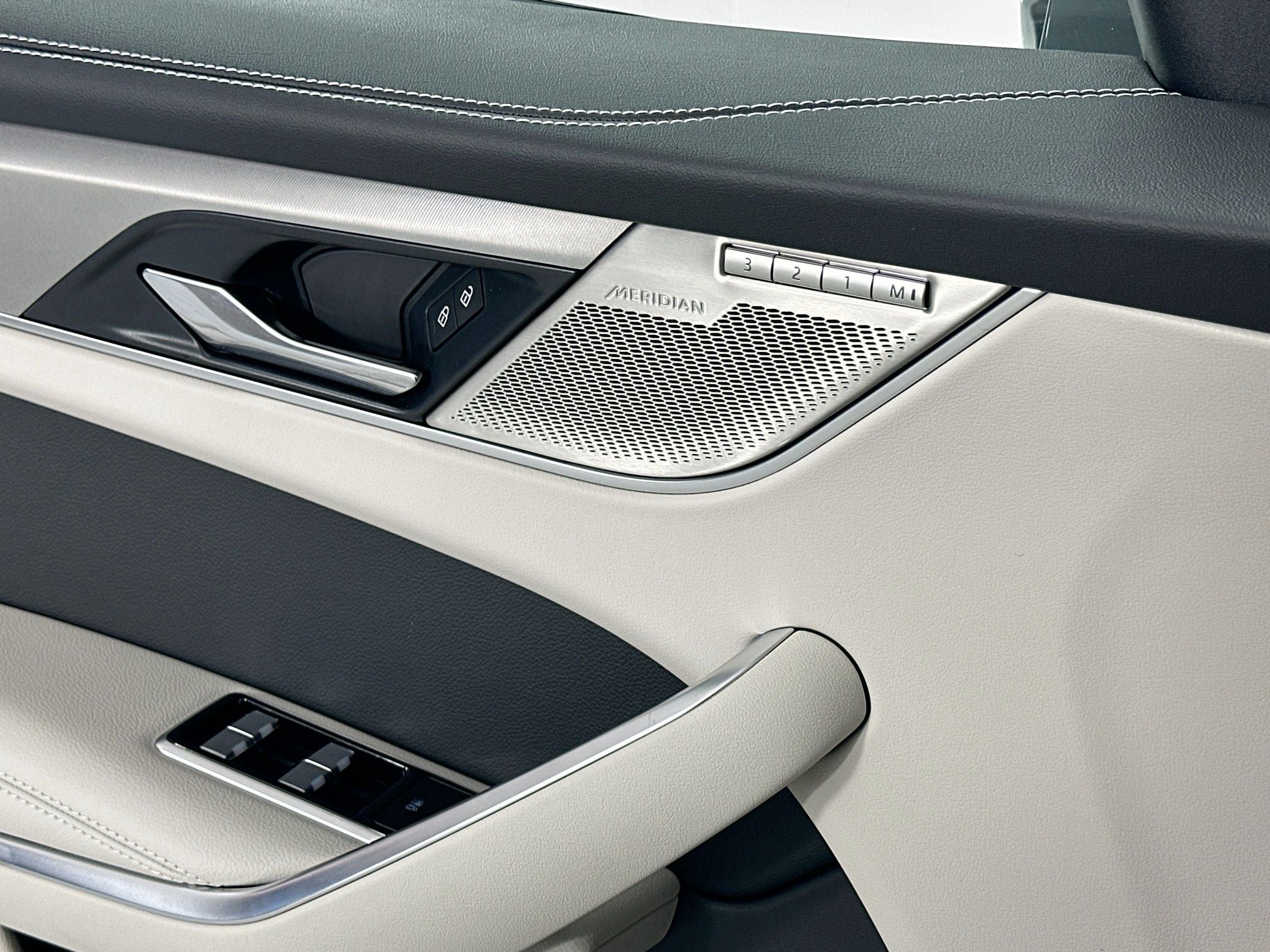 2026 Jaguar F-PACE P250 R-Dynamic S