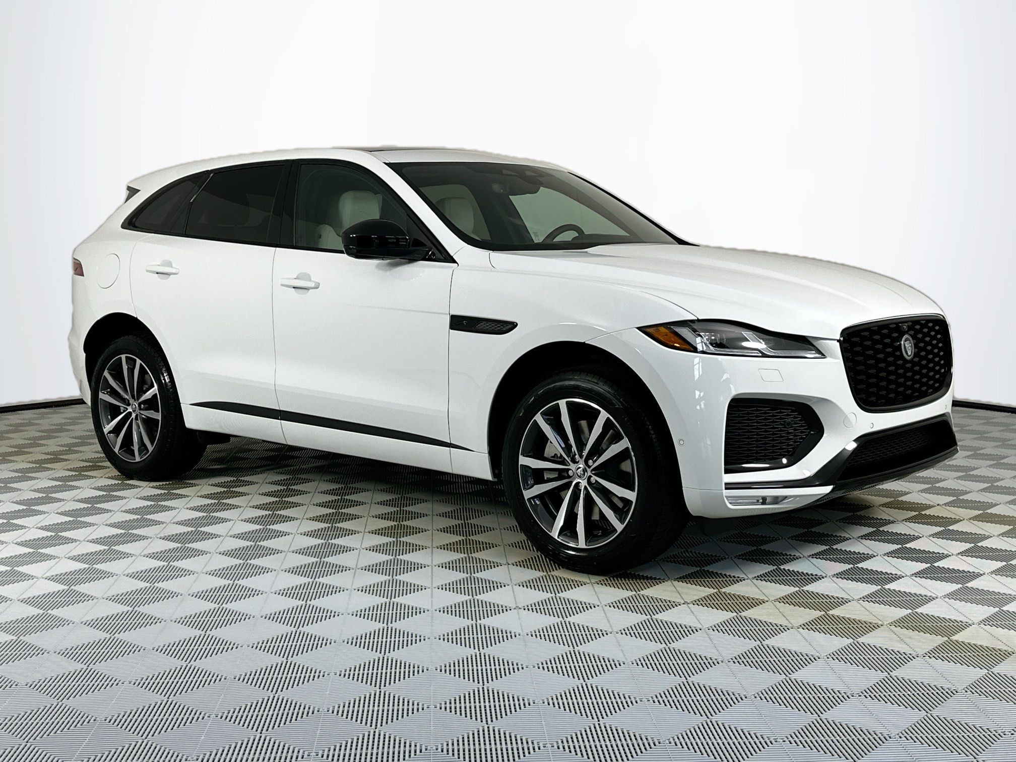 2026 Jaguar F-PACE P250 R-Dynamic S