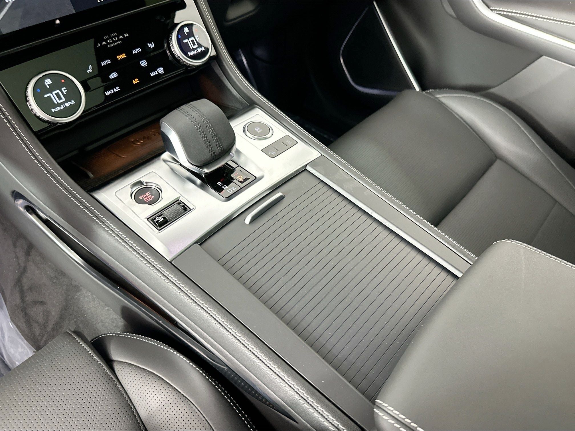 2026 Jaguar F-PACE P250 R-Dynamic S