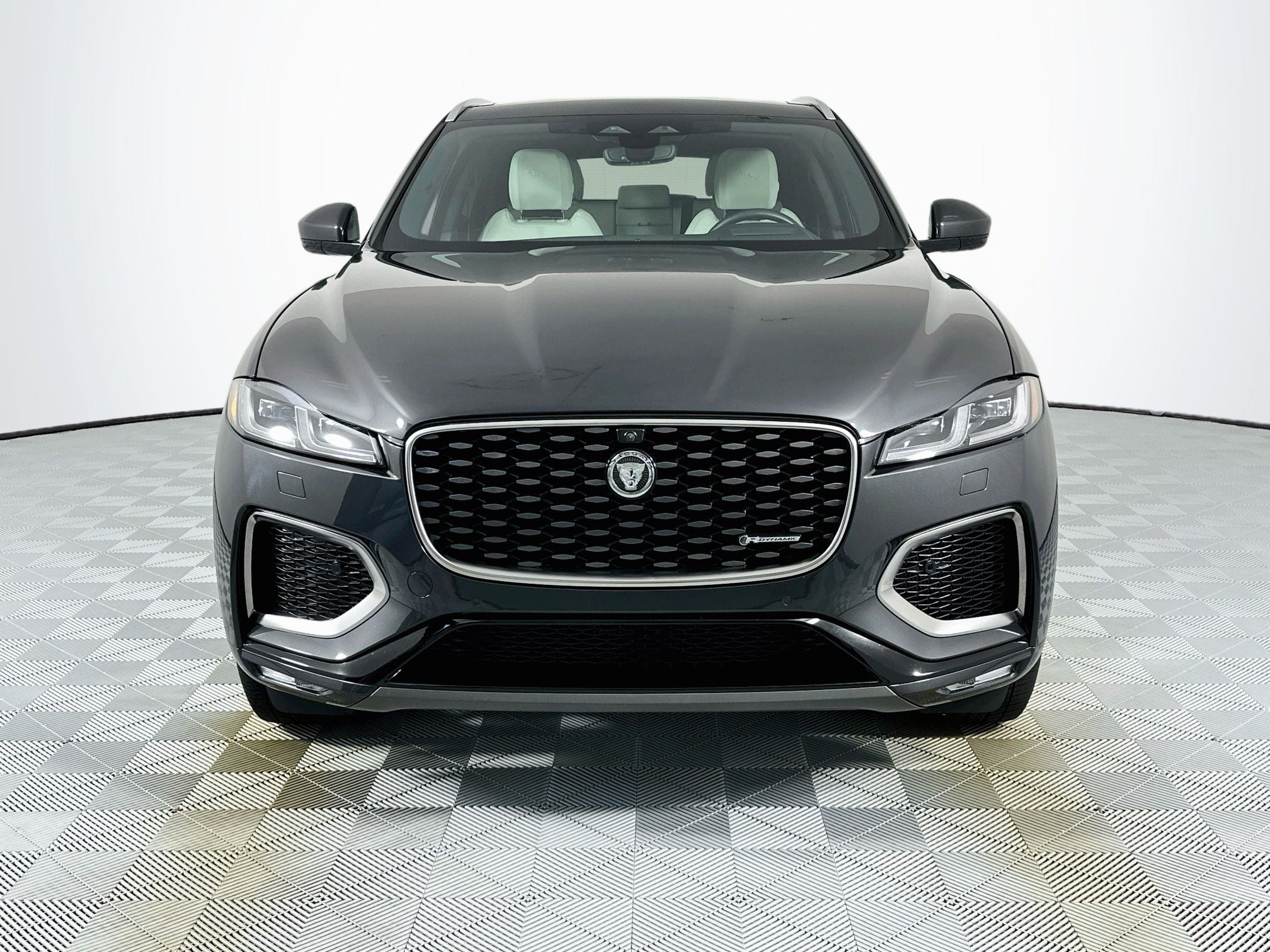 2024 Jaguar F-PACE P400 R-Dynamic S