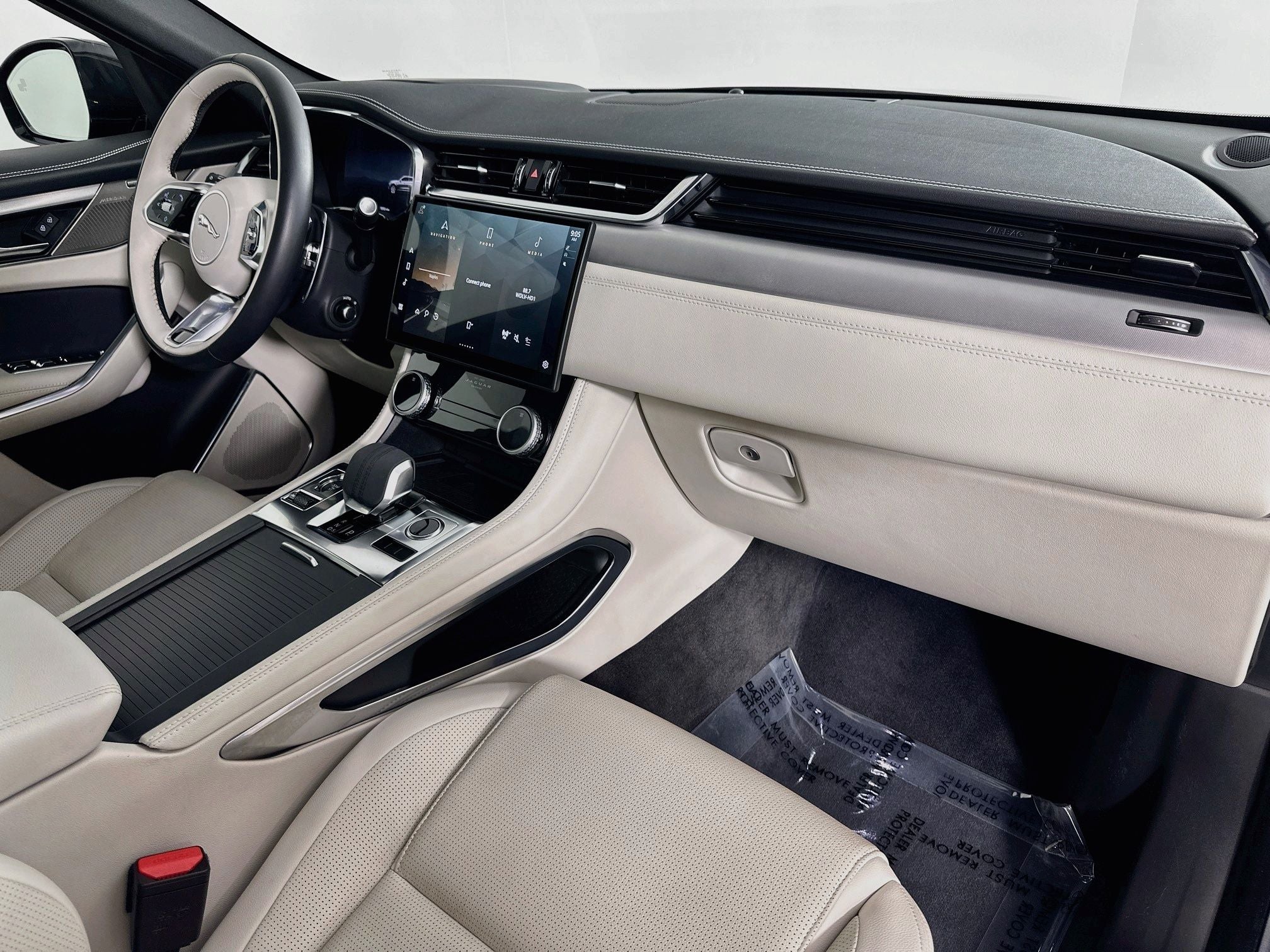 2024 Jaguar F-PACE P400 R-Dynamic S