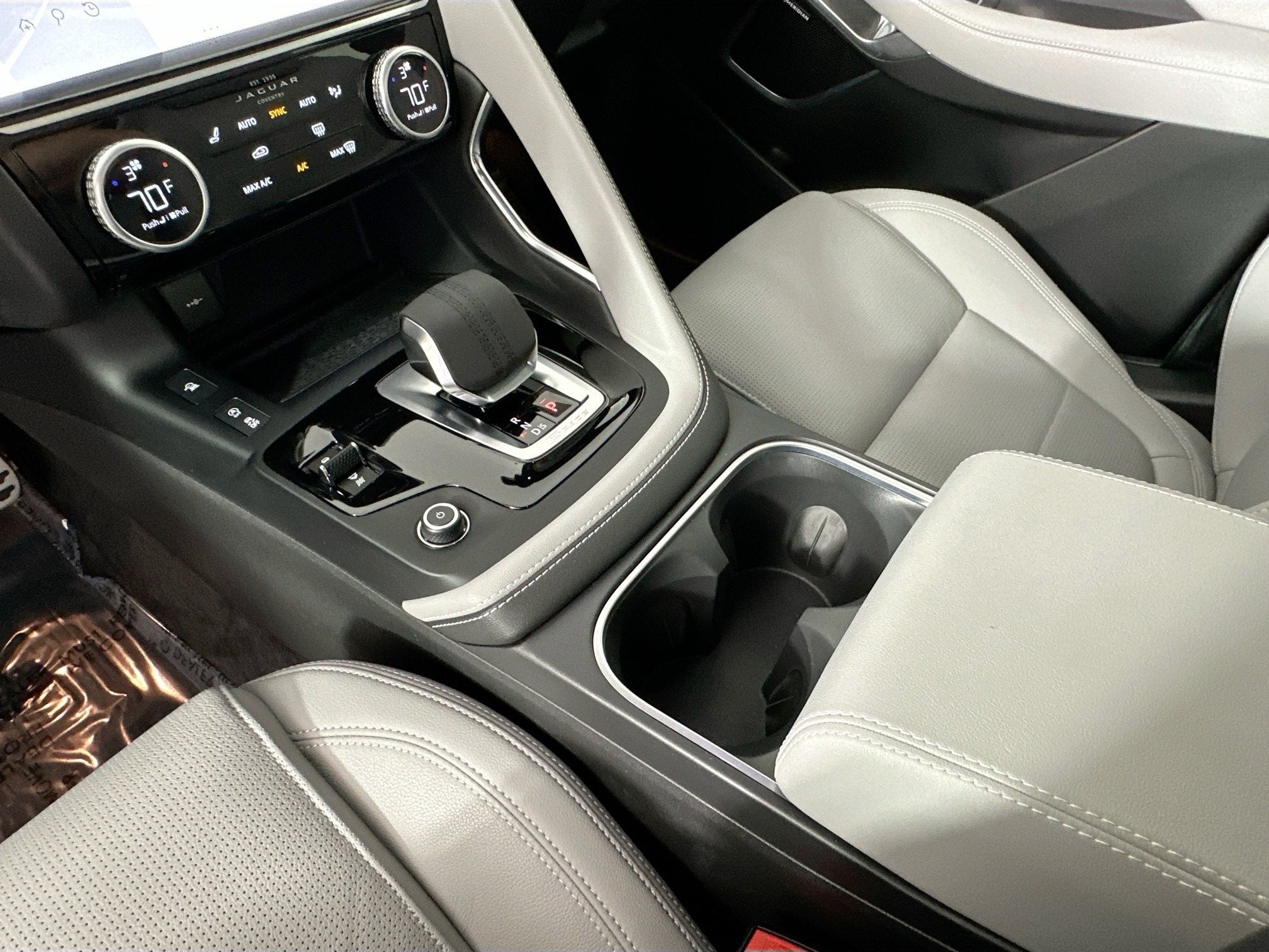 2024 Jaguar E-PACE P250