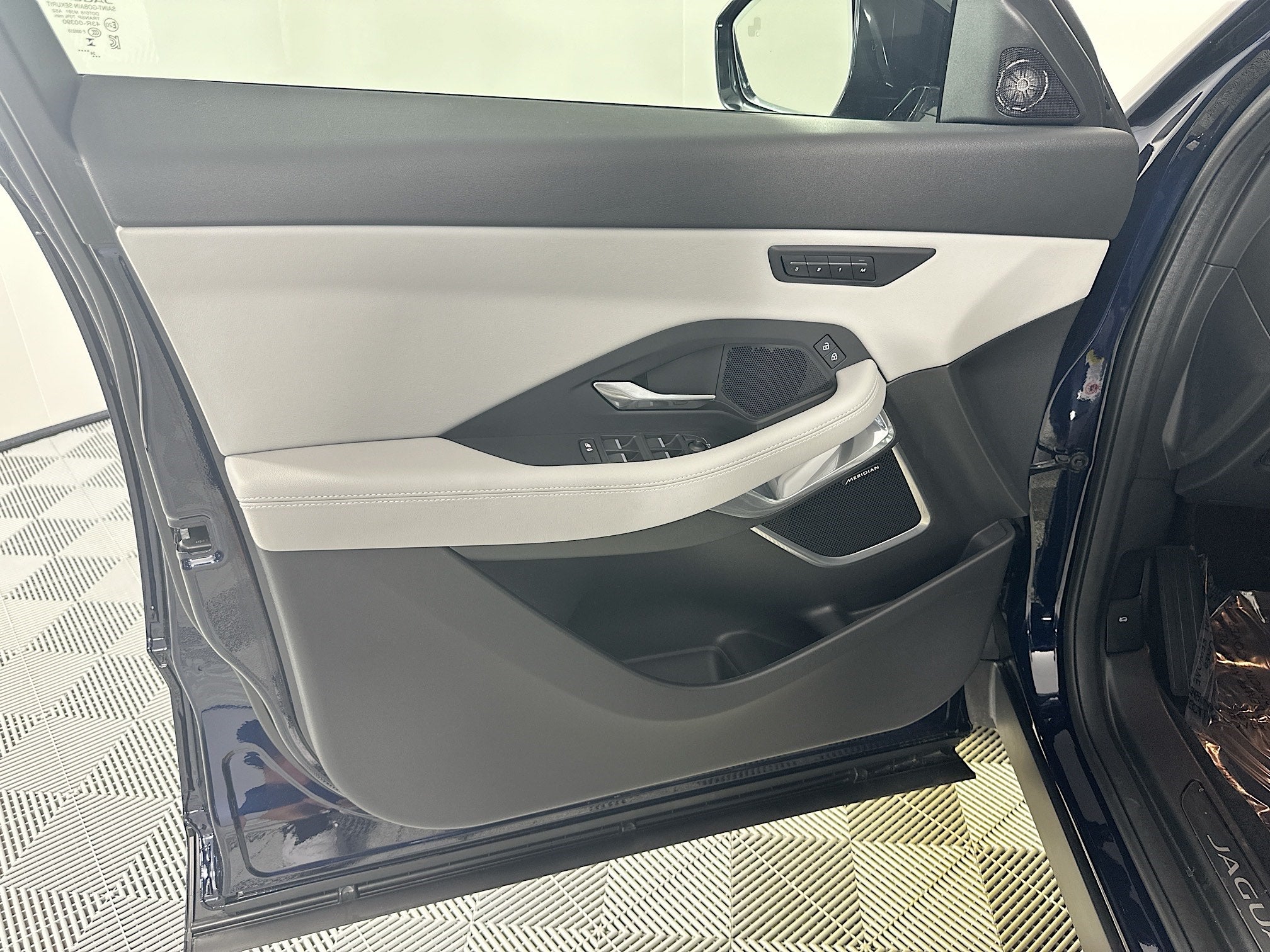 2024 Jaguar E-PACE P250