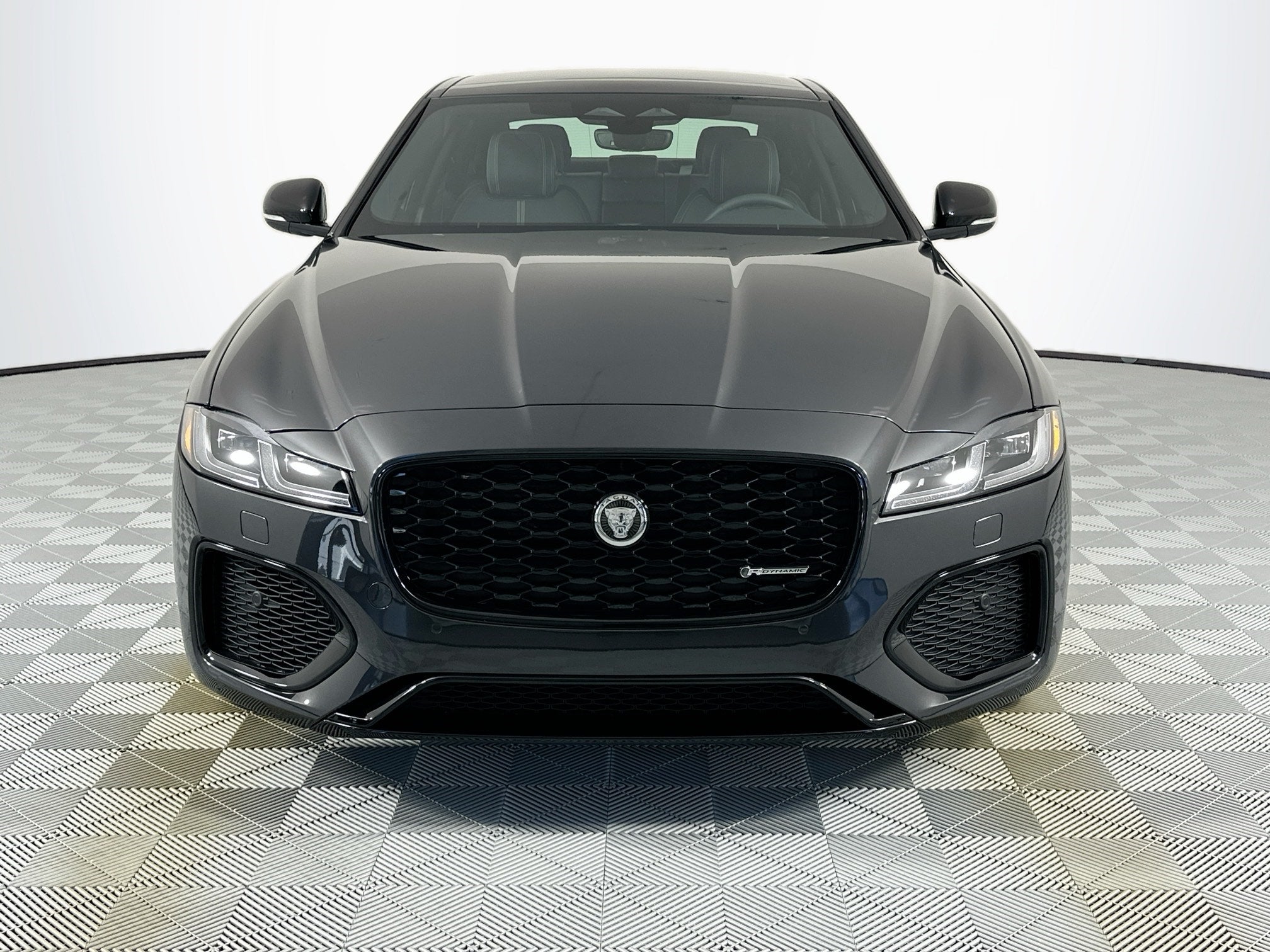 2024 Jaguar XF R-Dynamic SE