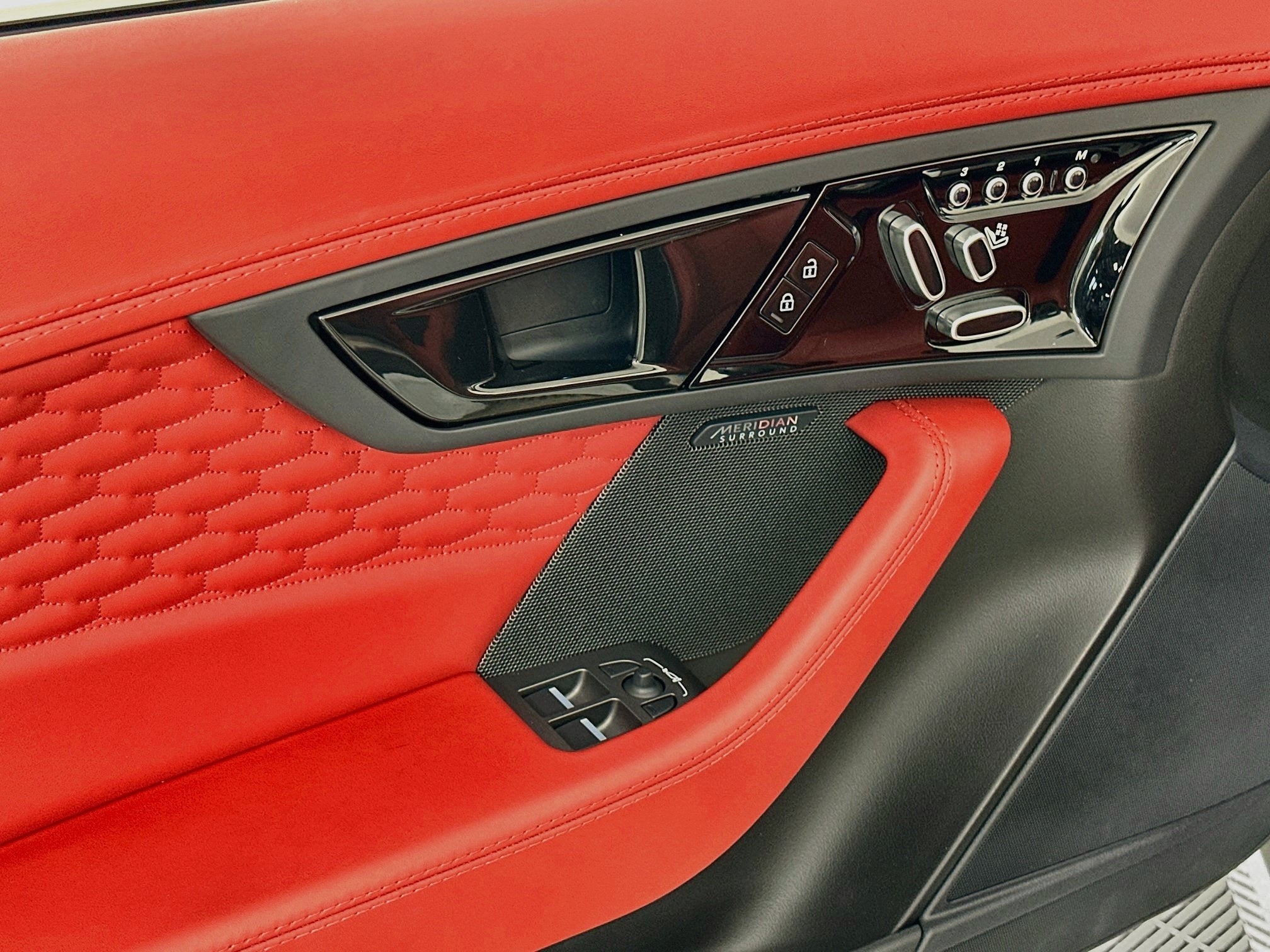 2024 Jaguar F-TYPE P575 R75