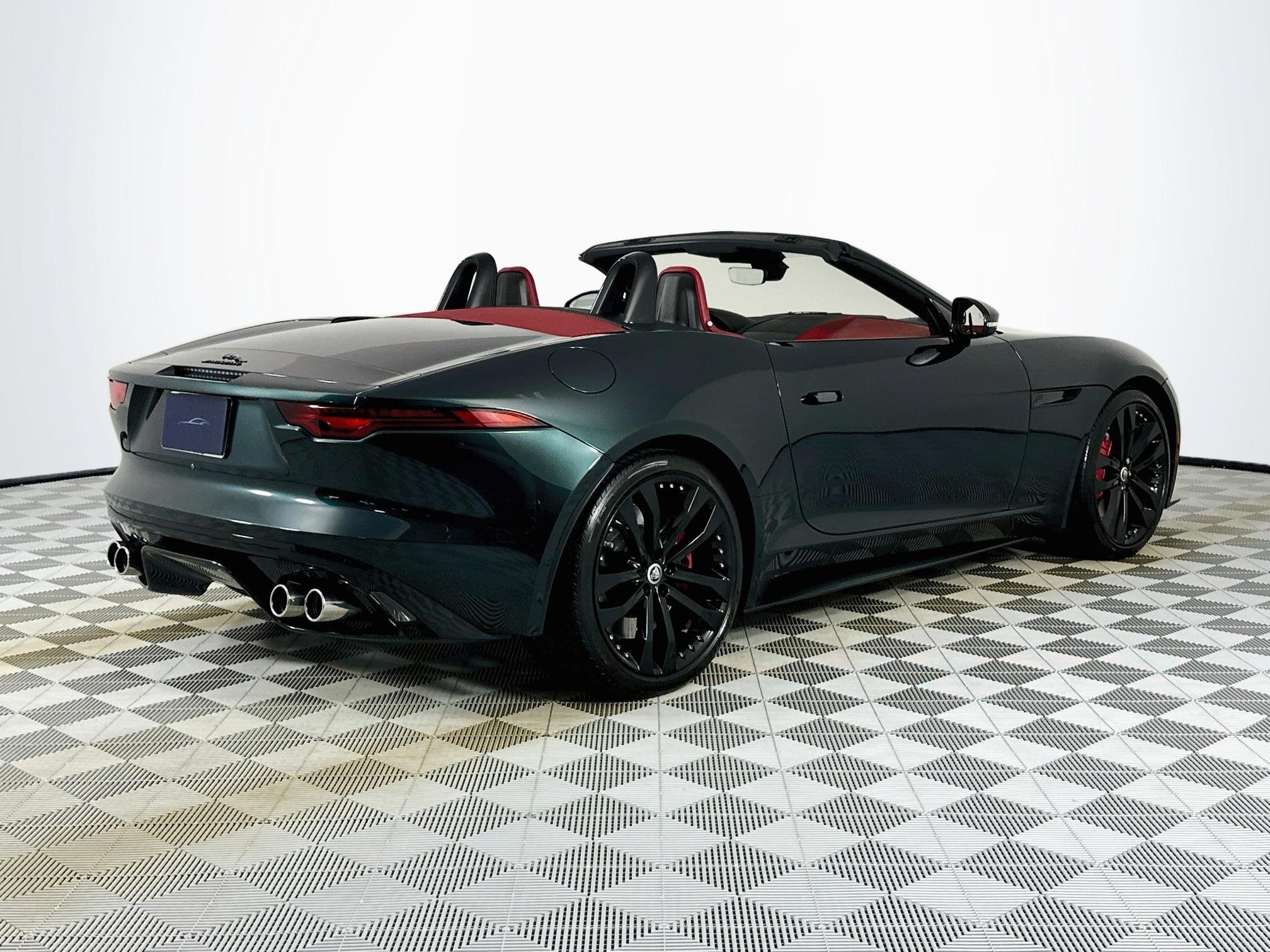 2024 Jaguar F-TYPE R-Dynamic