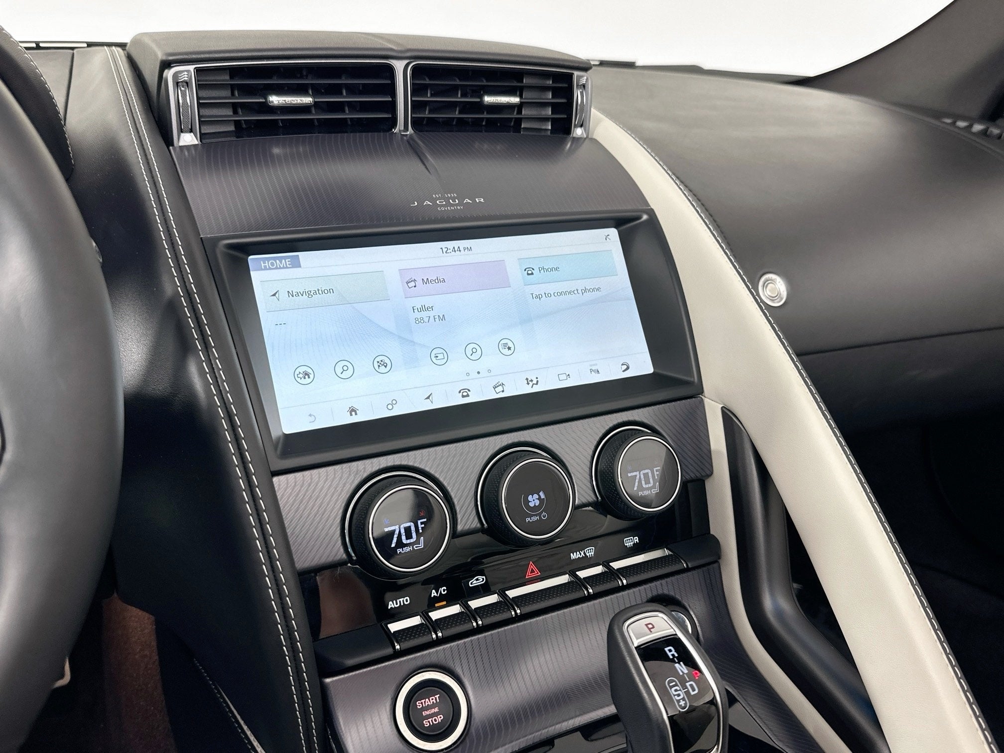 2024 Jaguar F-TYPE P450