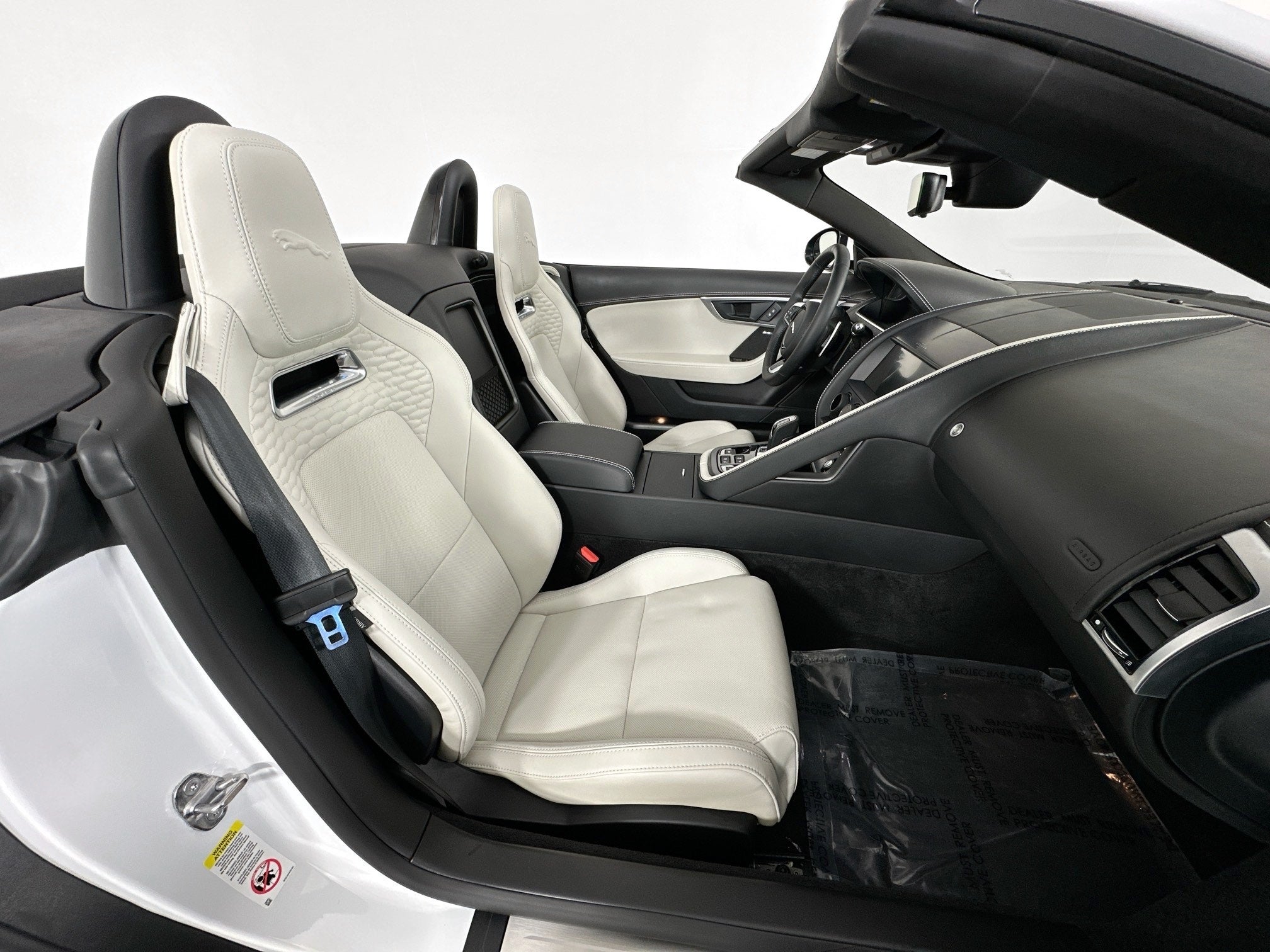 2024 Jaguar F-TYPE P450