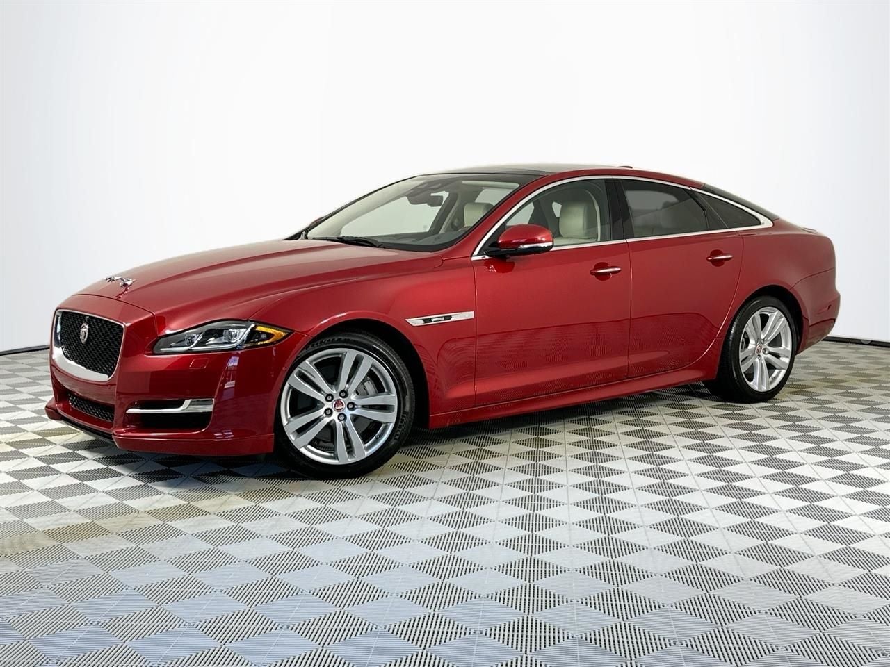 2018 Jaguar XJ R-Sport