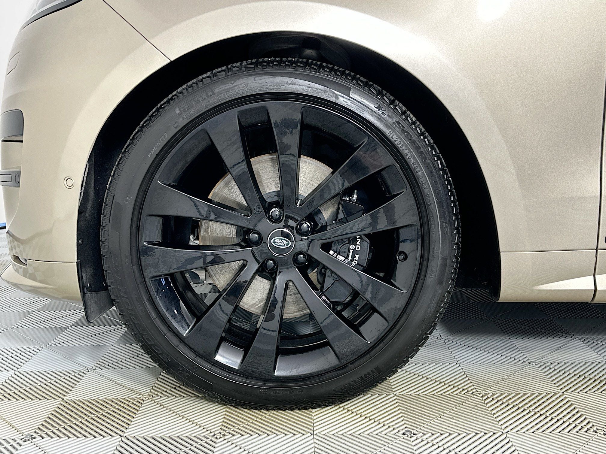 2025 Land Rover Range Rover Sport Plug-in Hybrid Autobiography
