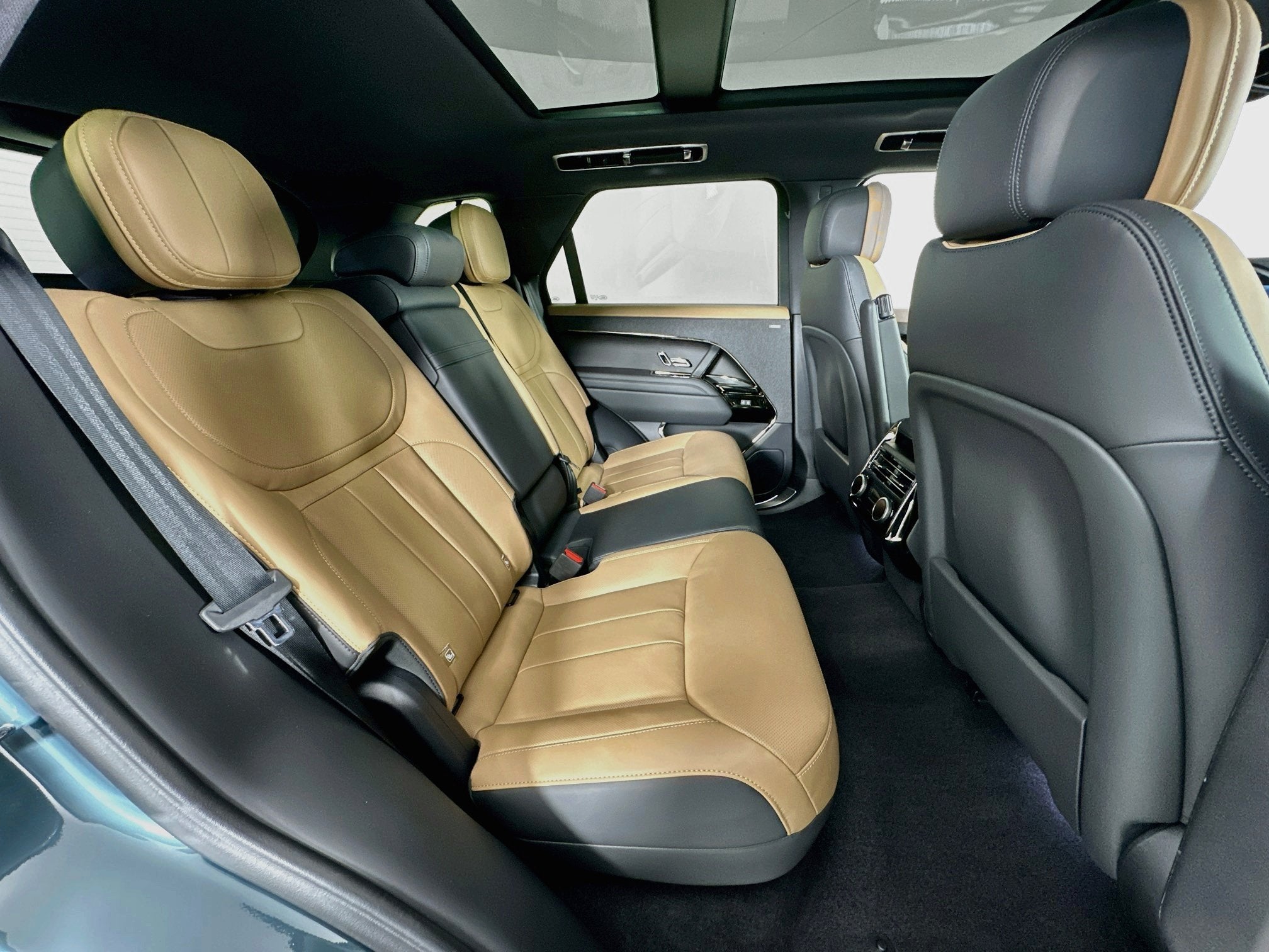 2025 Land Rover Range Rover Sport Plug-in Hybrid Dynamic SE
