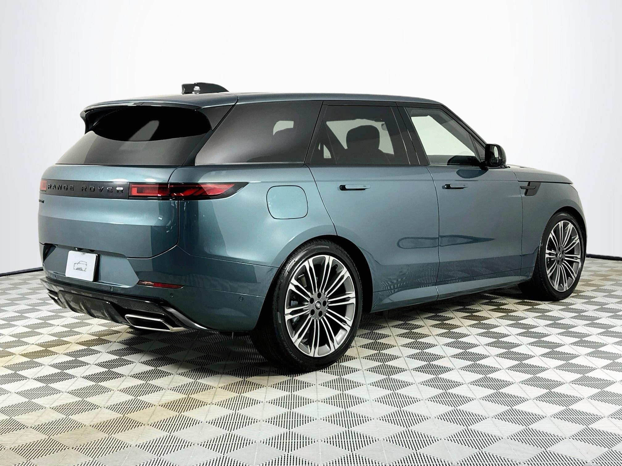 2025 Land Rover Range Rover Sport Plug-in Hybrid Dynamic SE