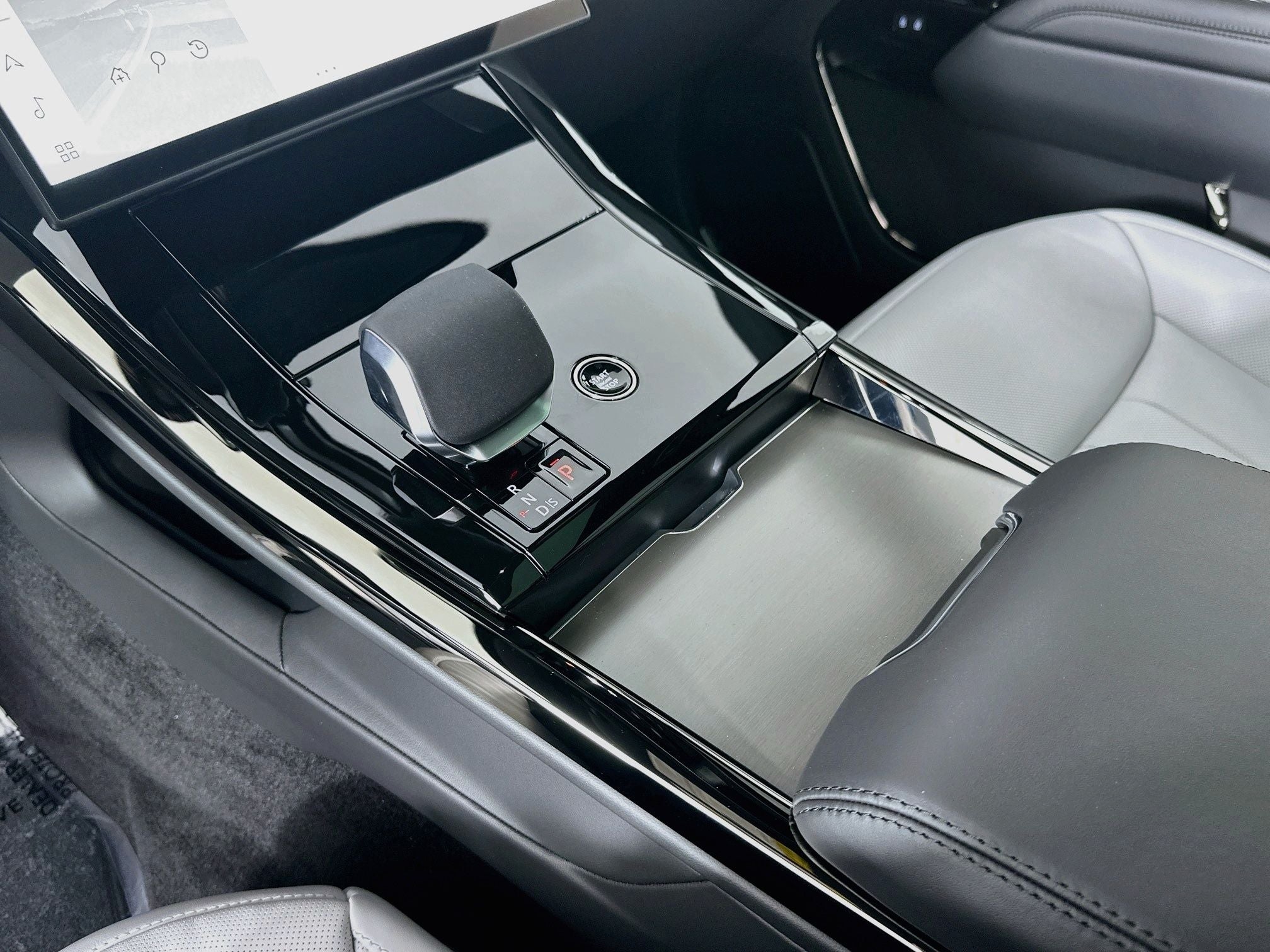2025 Land Rover Range Rover Sport Plug-in Hybrid Dynamic SE