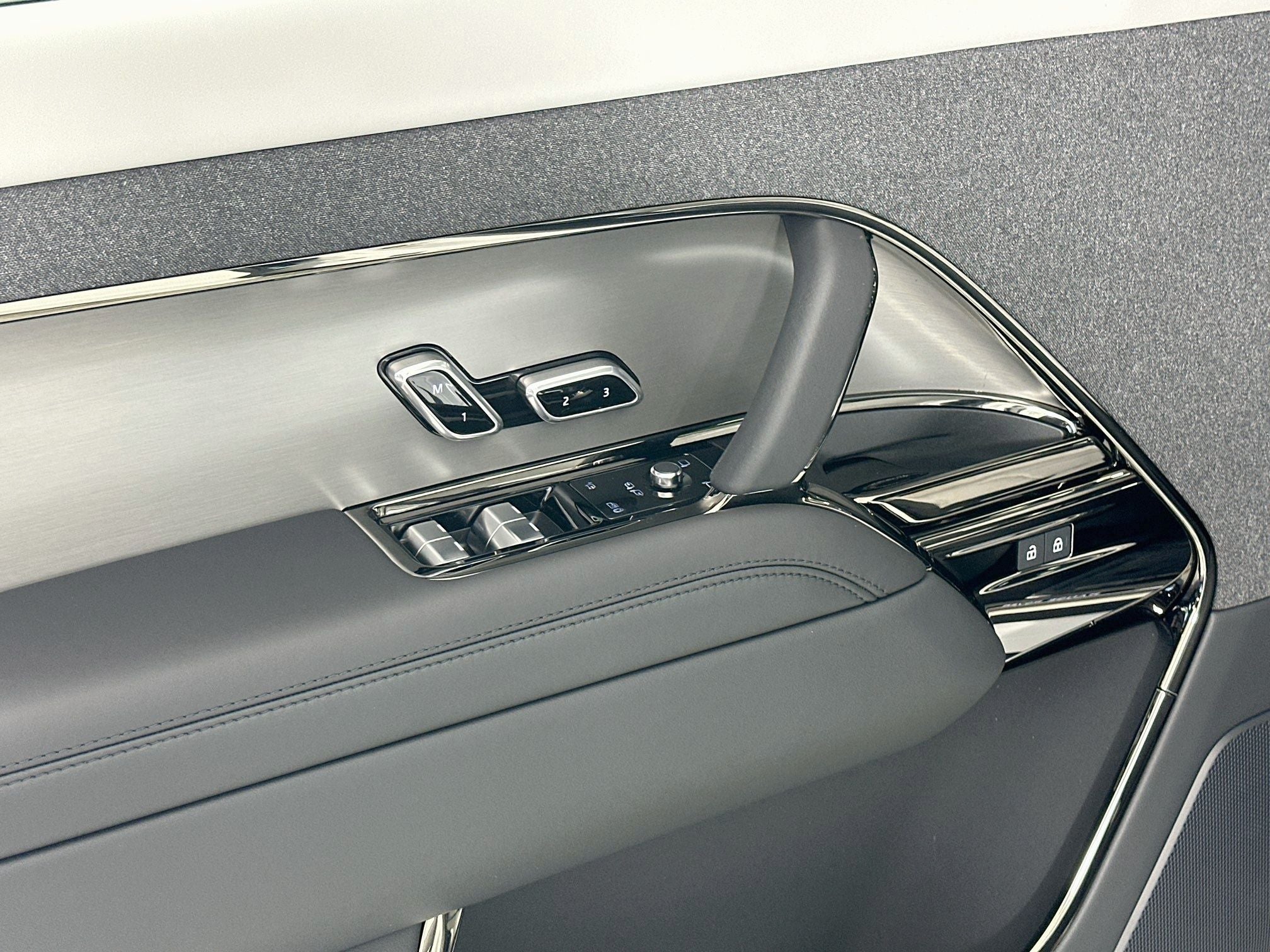 2025 Land Rover Range Rover Sport Plug-in Hybrid Dynamic SE