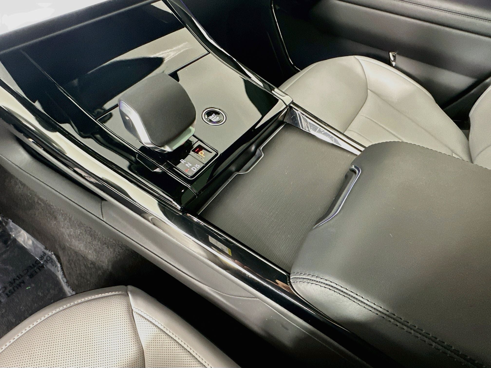 2025 Land Rover Range Rover Sport Dynamic SE