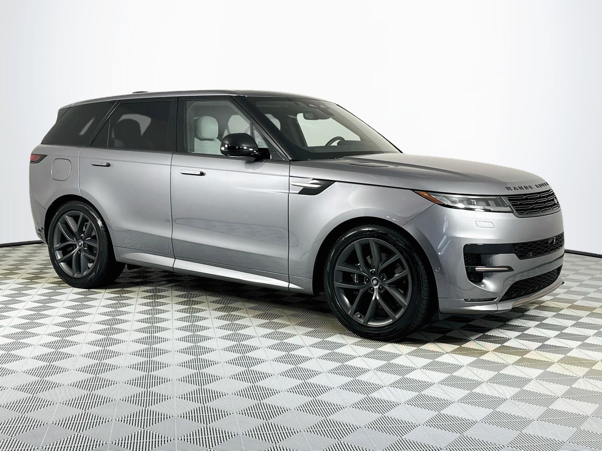 2025 Land Rover Range Rover Sport Dynamic SE