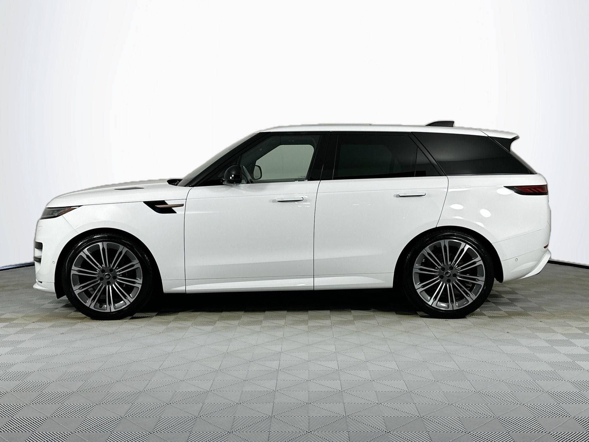 2024 Land Rover Range Rover Sport Dynamic SE