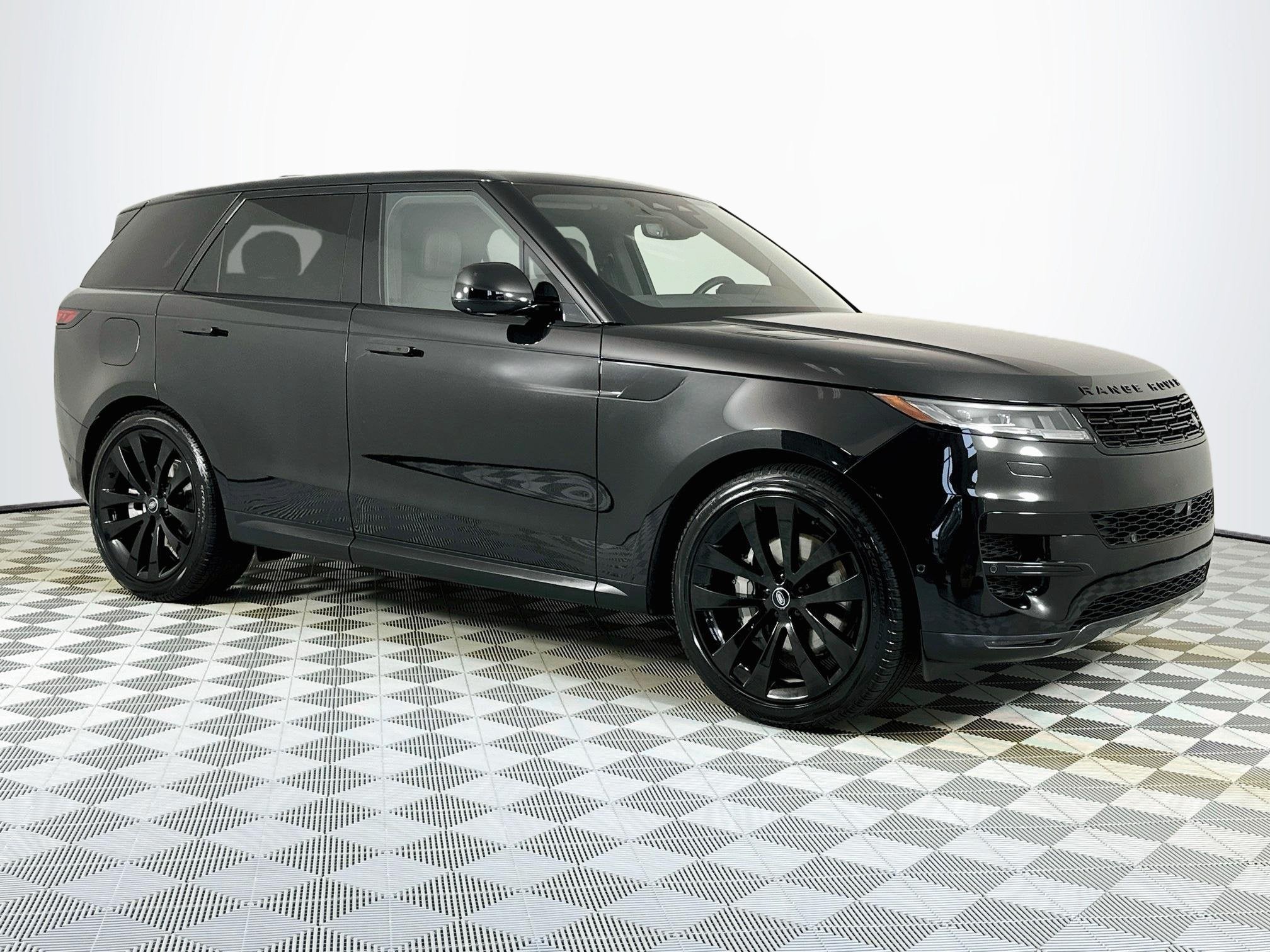 2024 Land Rover Range Rover Sport SE