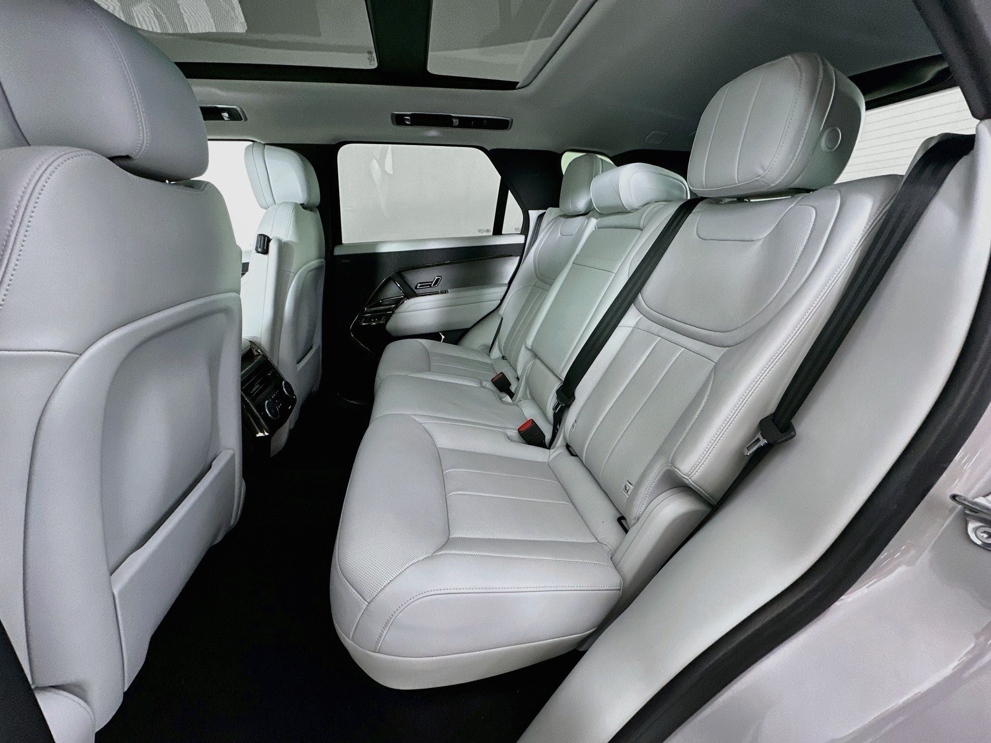 2024 Land Rover Range Rover Sport SE