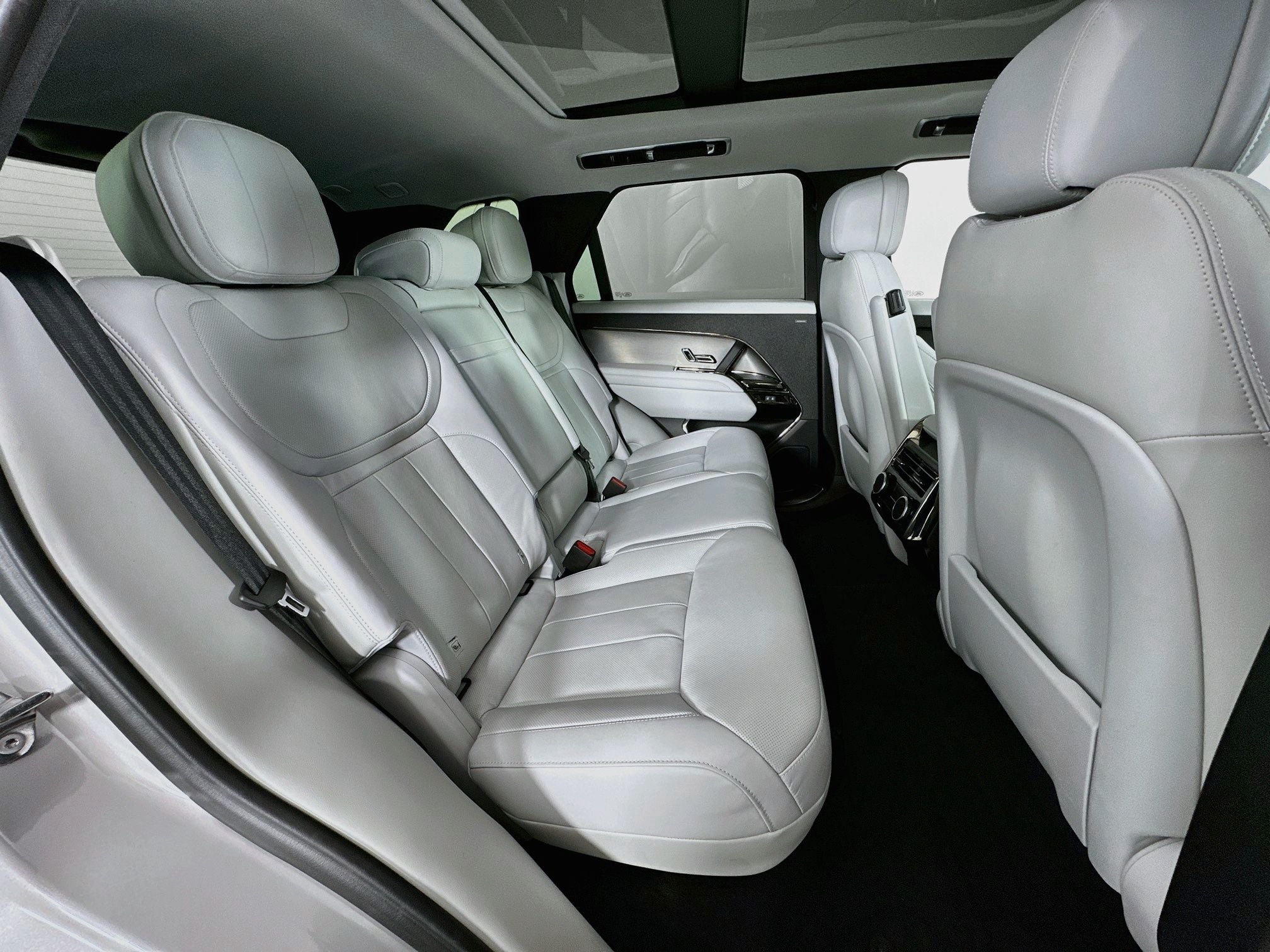 2024 Land Rover Range Rover Sport SE