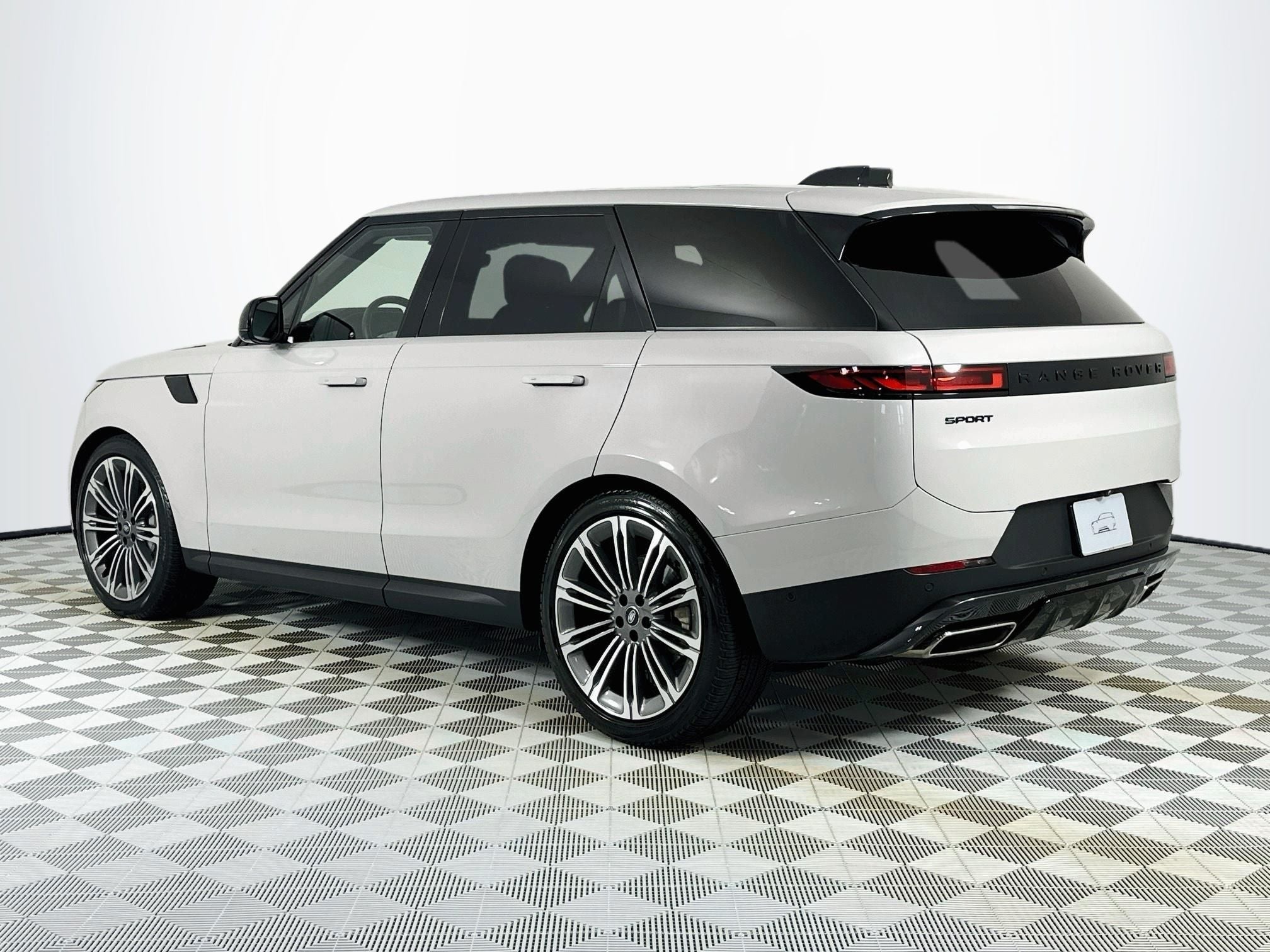 2024 Land Rover Range Rover Sport SE