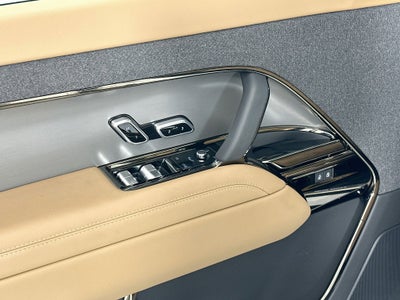 2026 Land Rover Range Rover Sport SE