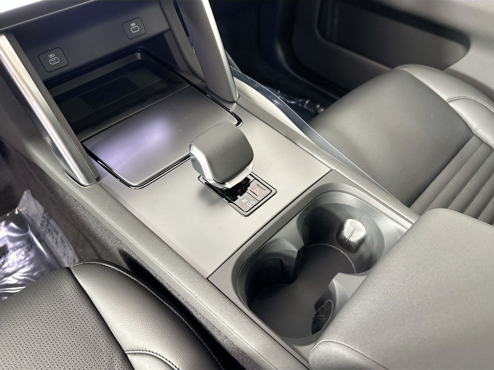 2025 Land Rover Discovery Sport S