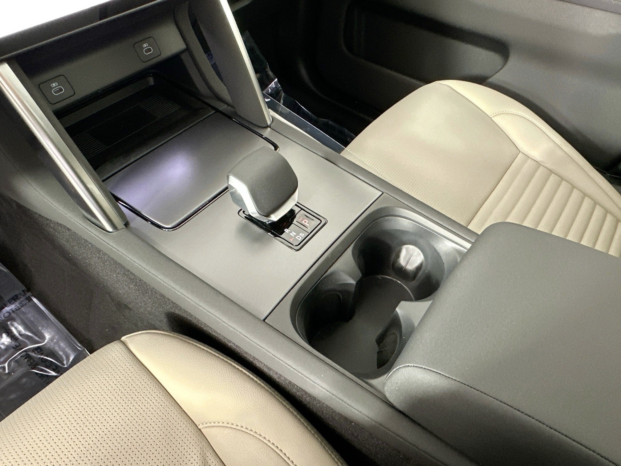 2025 Land Rover Discovery Sport S