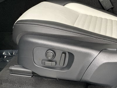 2026 Land Rover Discovery Sport Landmark