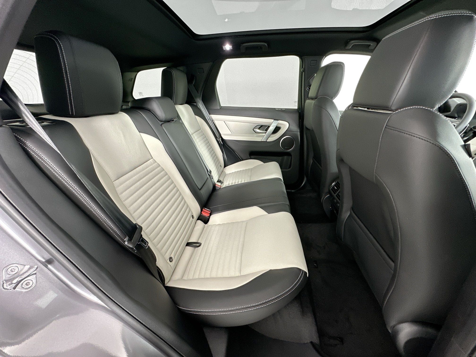 2026 Land Rover Discovery Sport Landmark