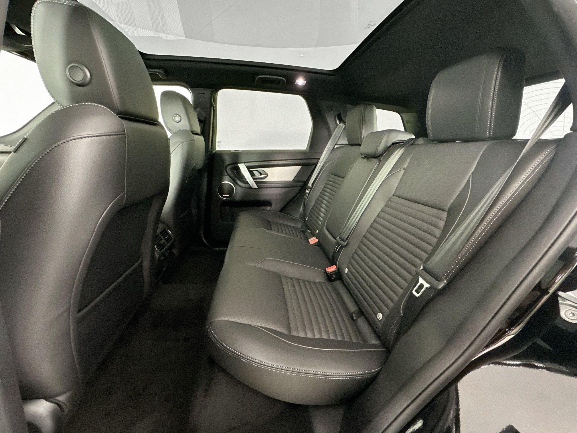2026 Land Rover Discovery Sport Landmark