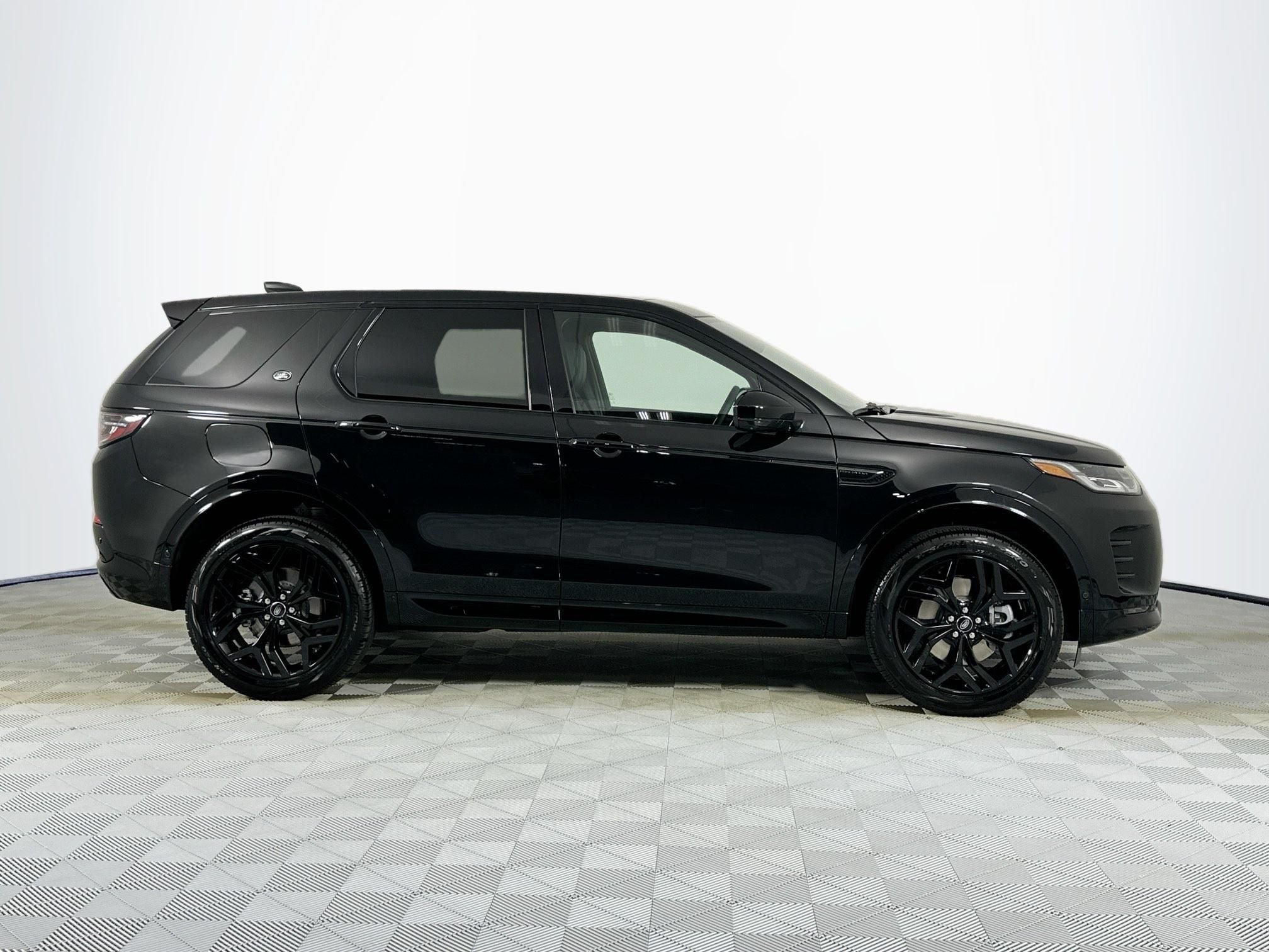 2026 Land Rover Discovery Sport Landmark