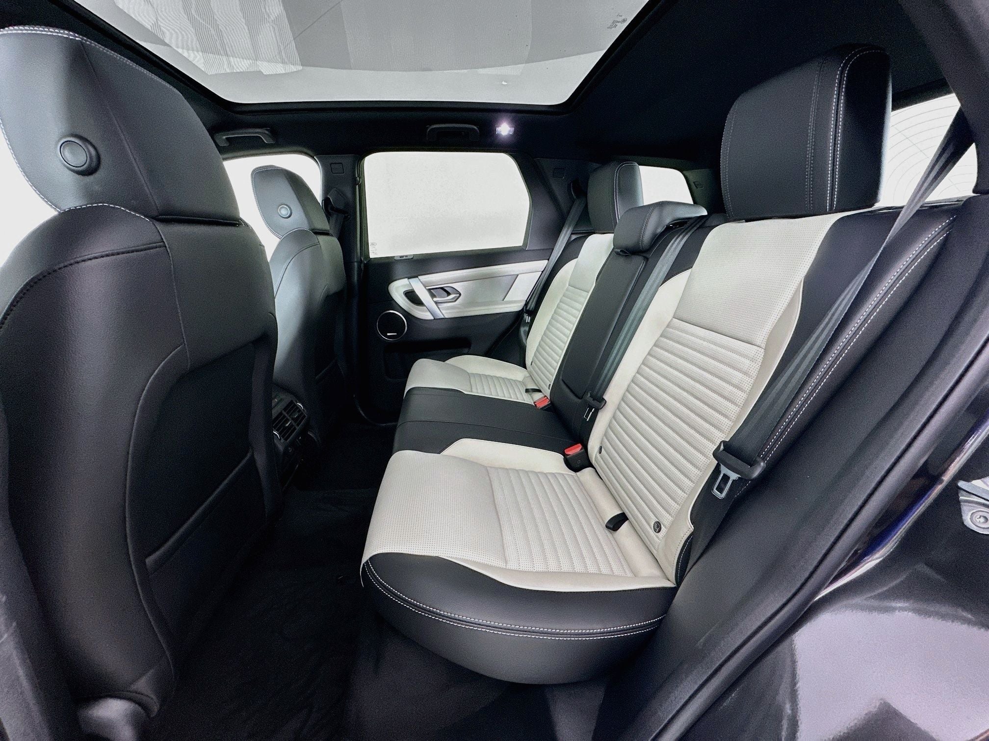 2026 Land Rover Discovery Sport Landmark