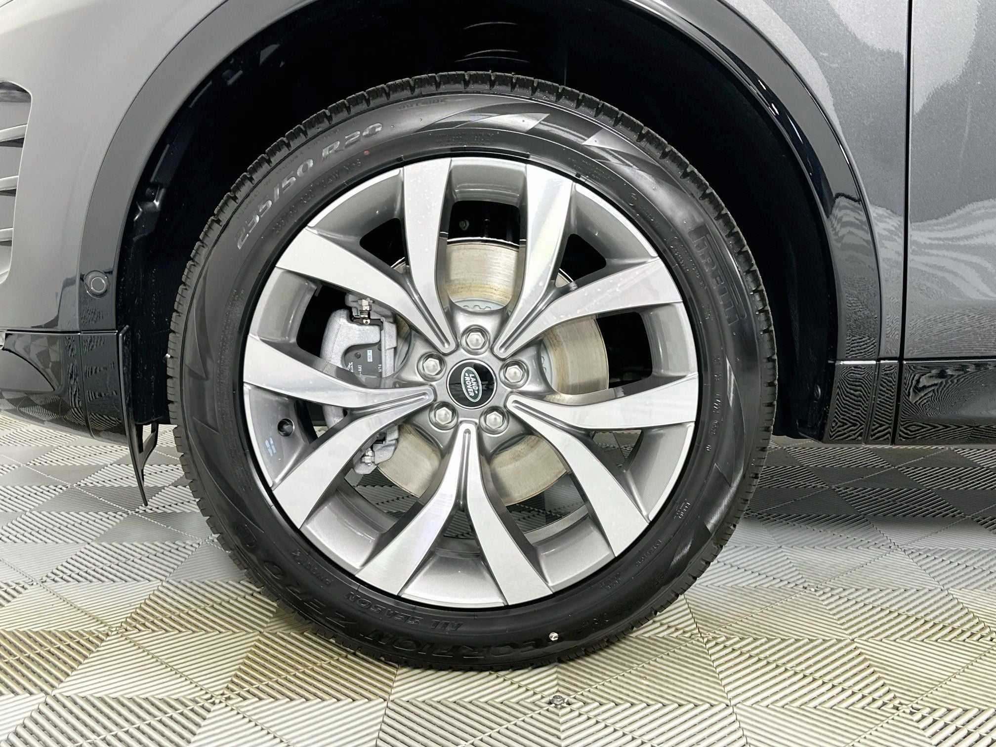 2026 Land Rover Discovery Sport Landmark