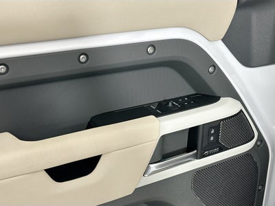 2023 Land Rover Defender 90 X-Dynamic SE