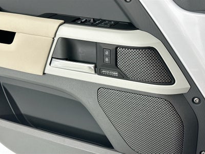 2023 Land Rover Defender 90 X-Dynamic SE